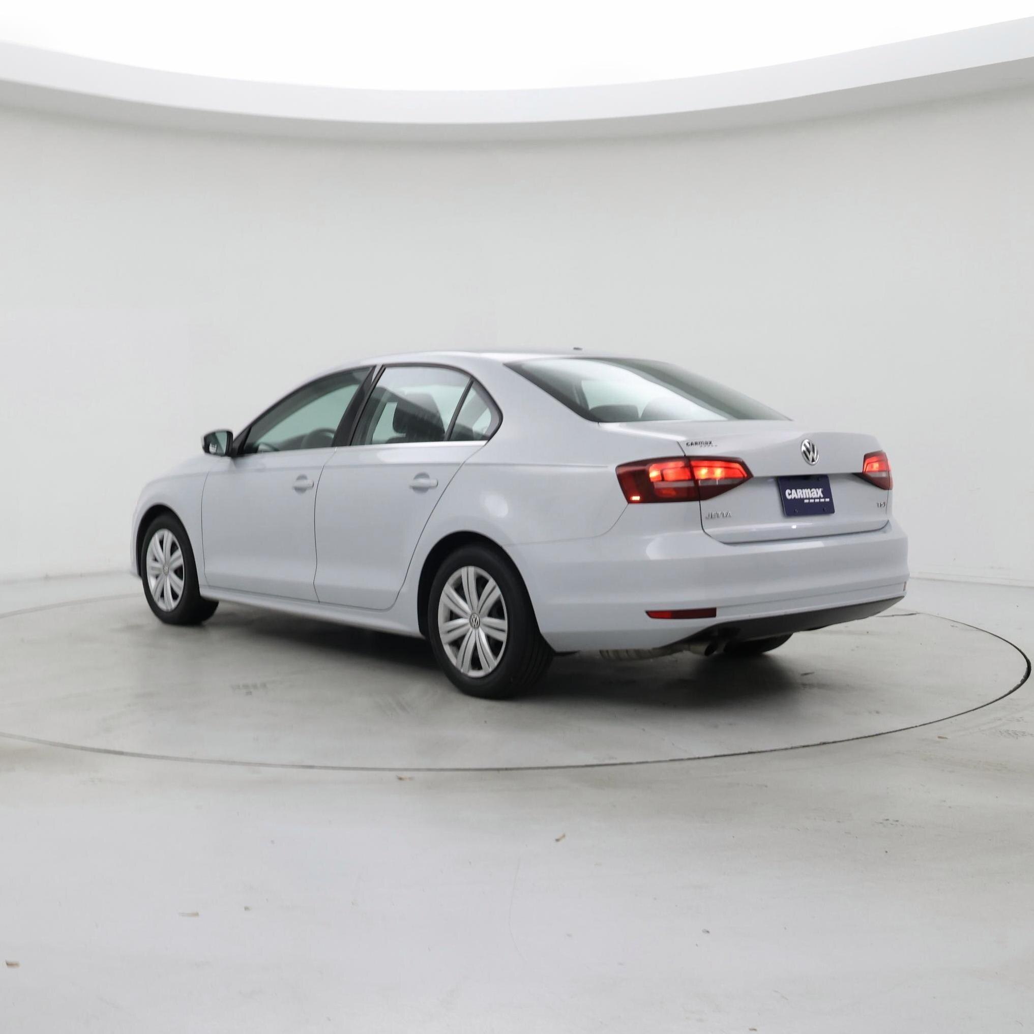 Thumbnail: 2017 Volkswagen Jetta - 2