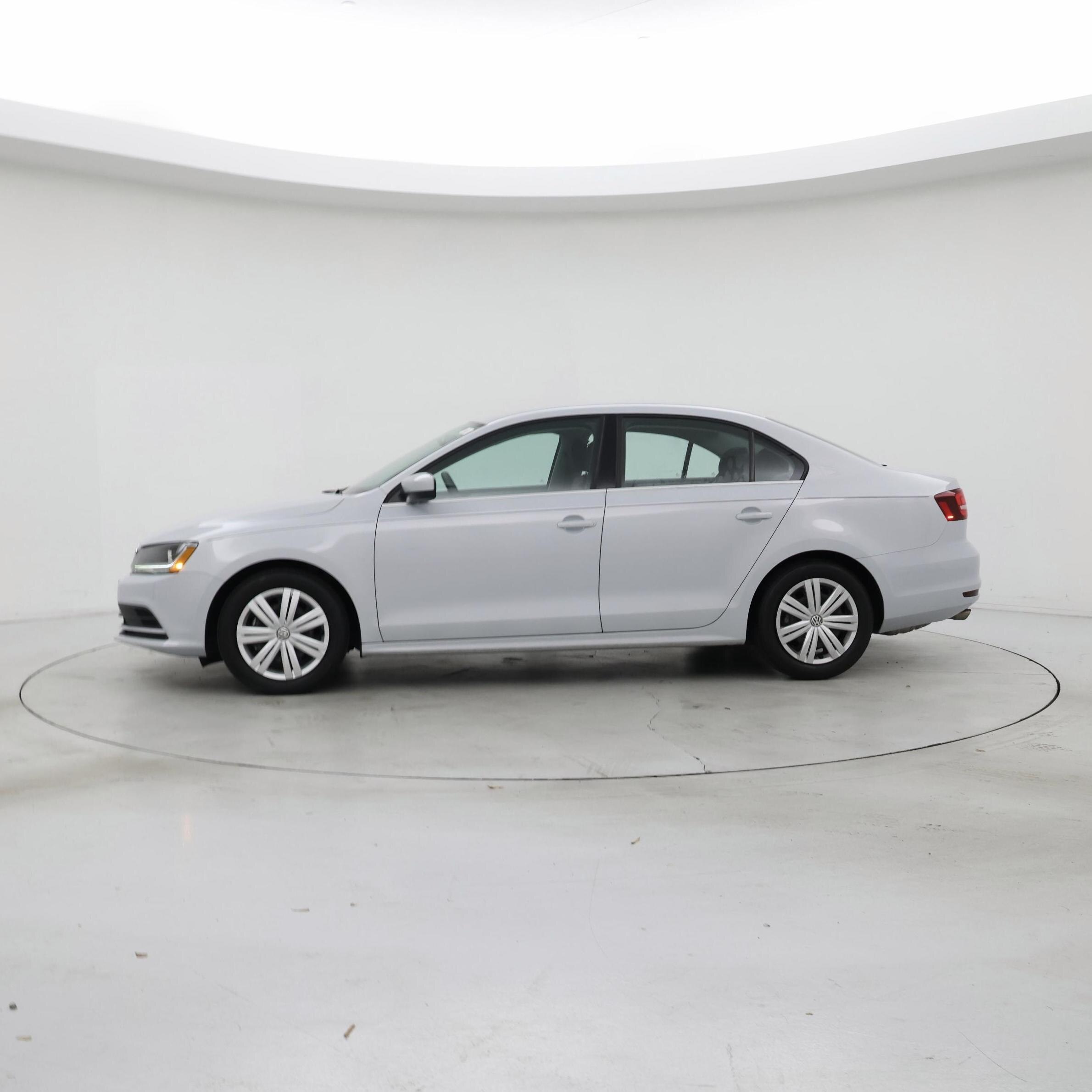 Thumbnail: 2017 Volkswagen Jetta - 3