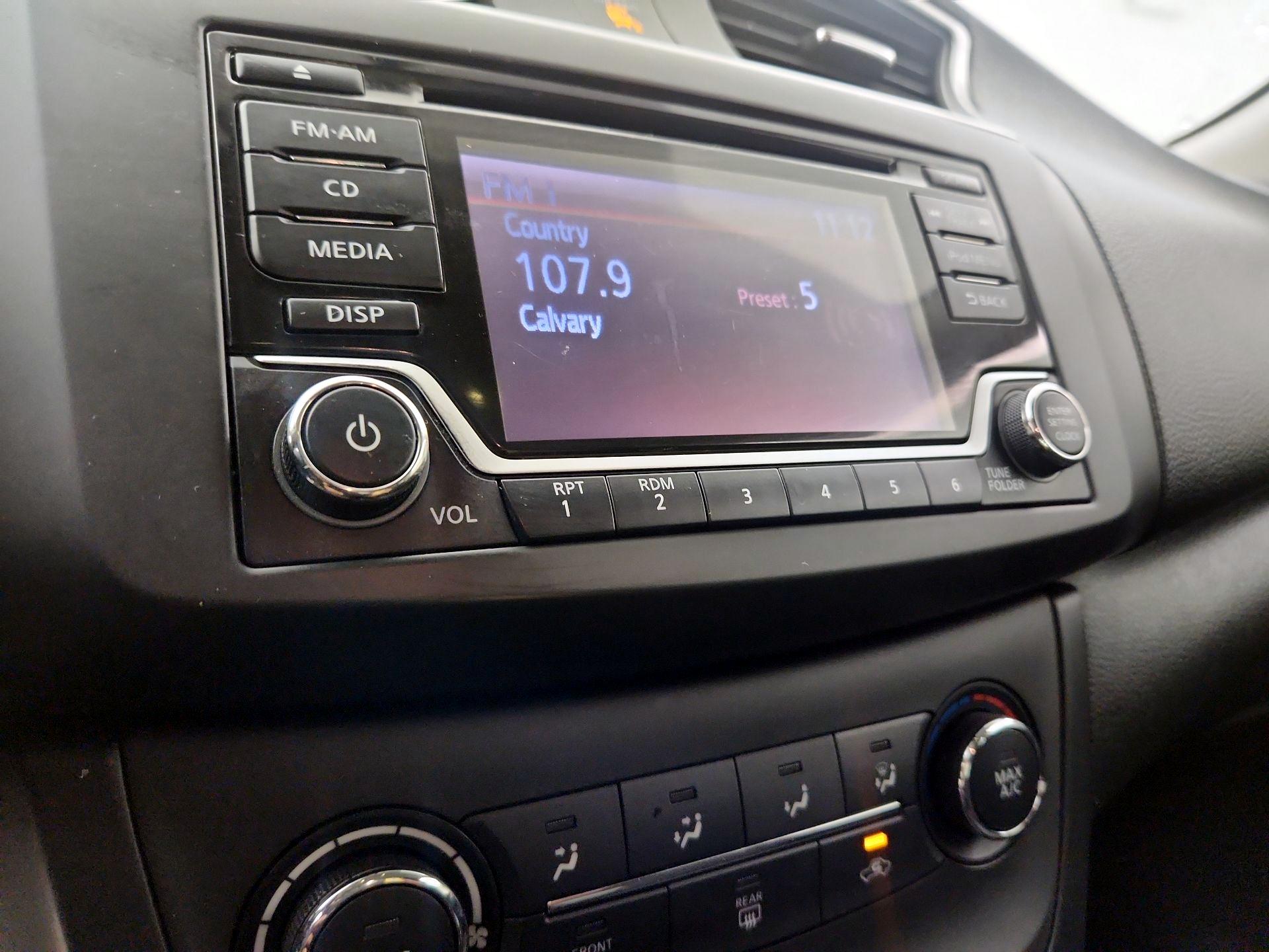 Thumbnail: 2018 Nissan Sentra - 15