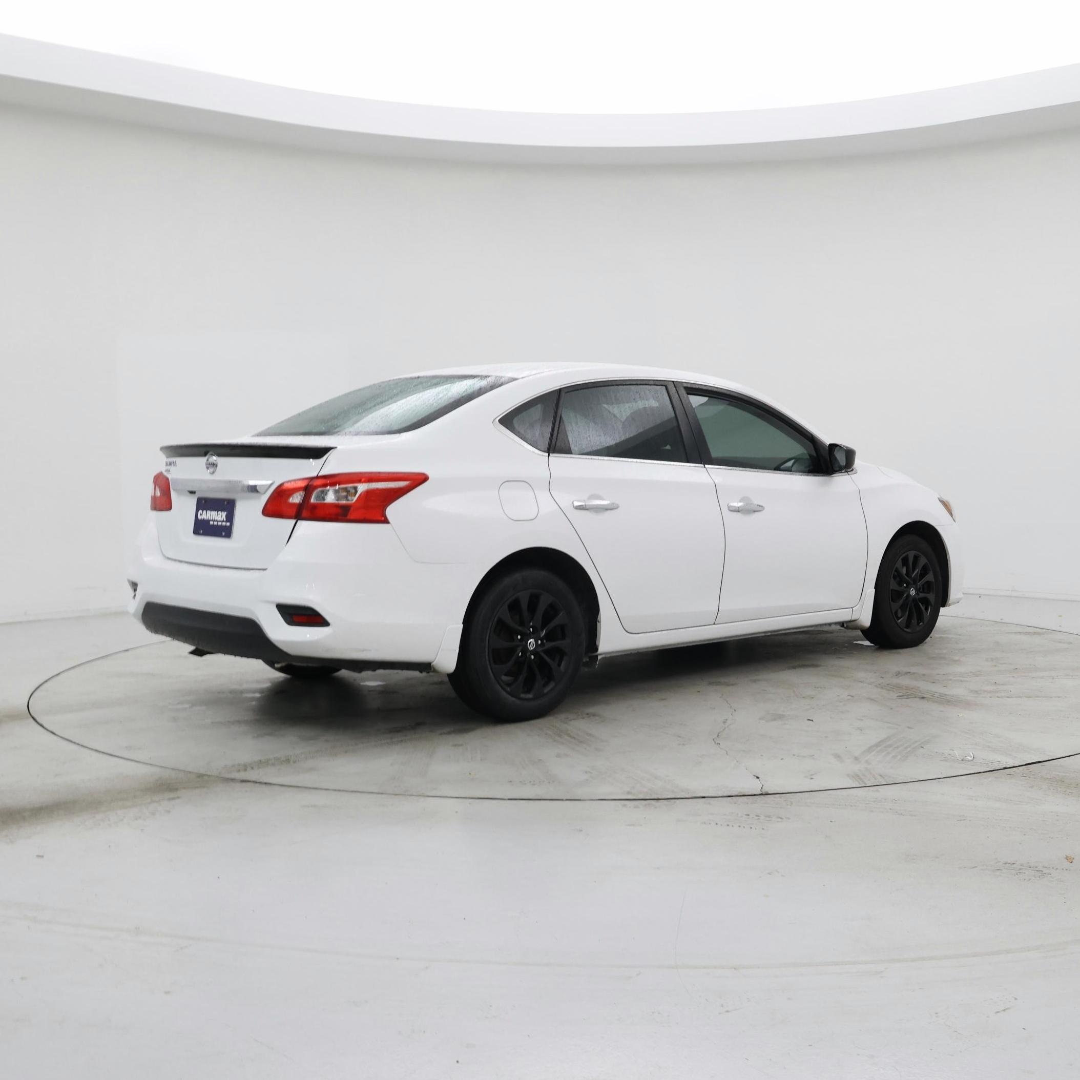 Thumbnail: 2018 Nissan Sentra - 8