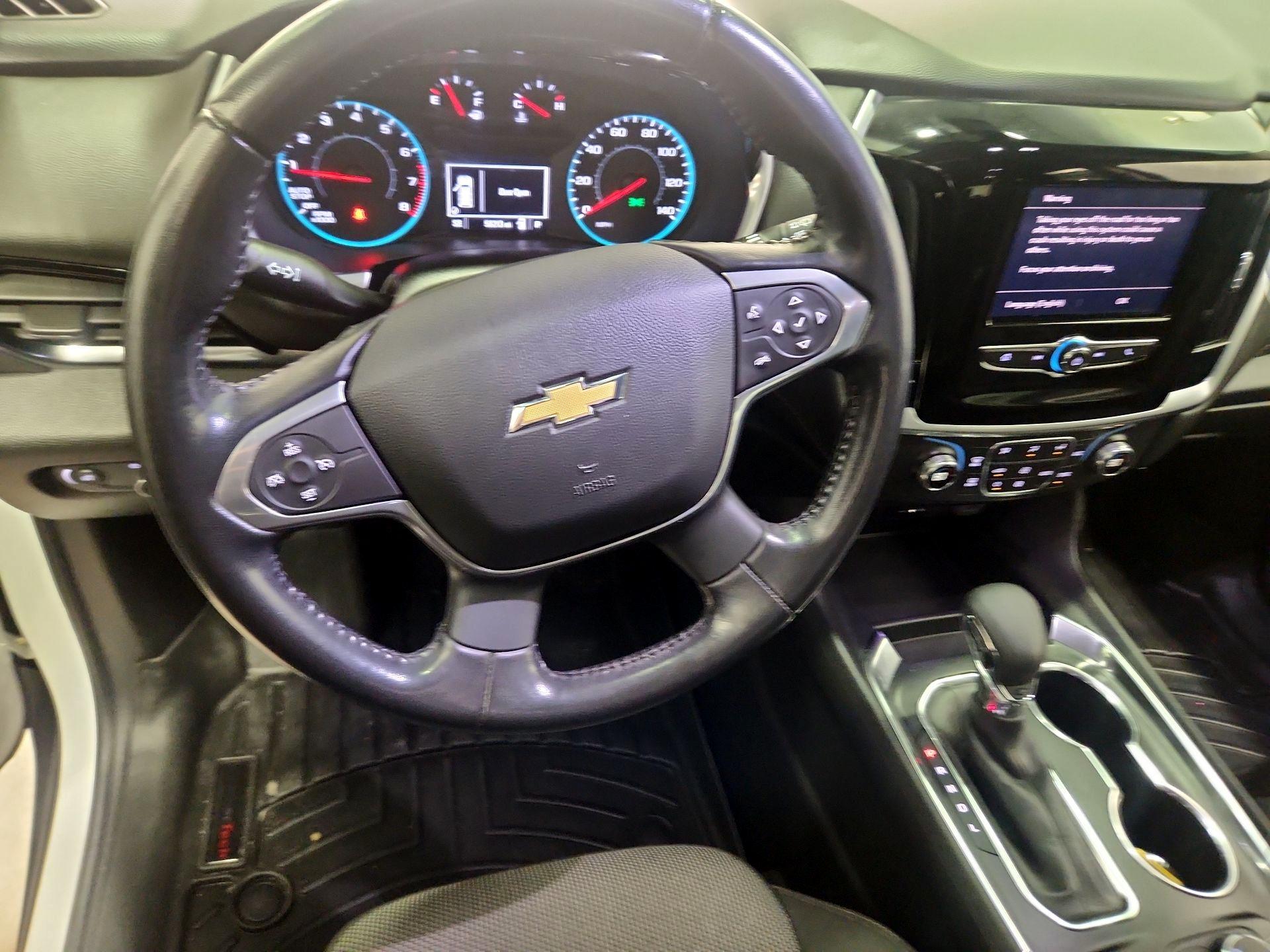 Thumbnail: 2021 Chevrolet Traverse - 10