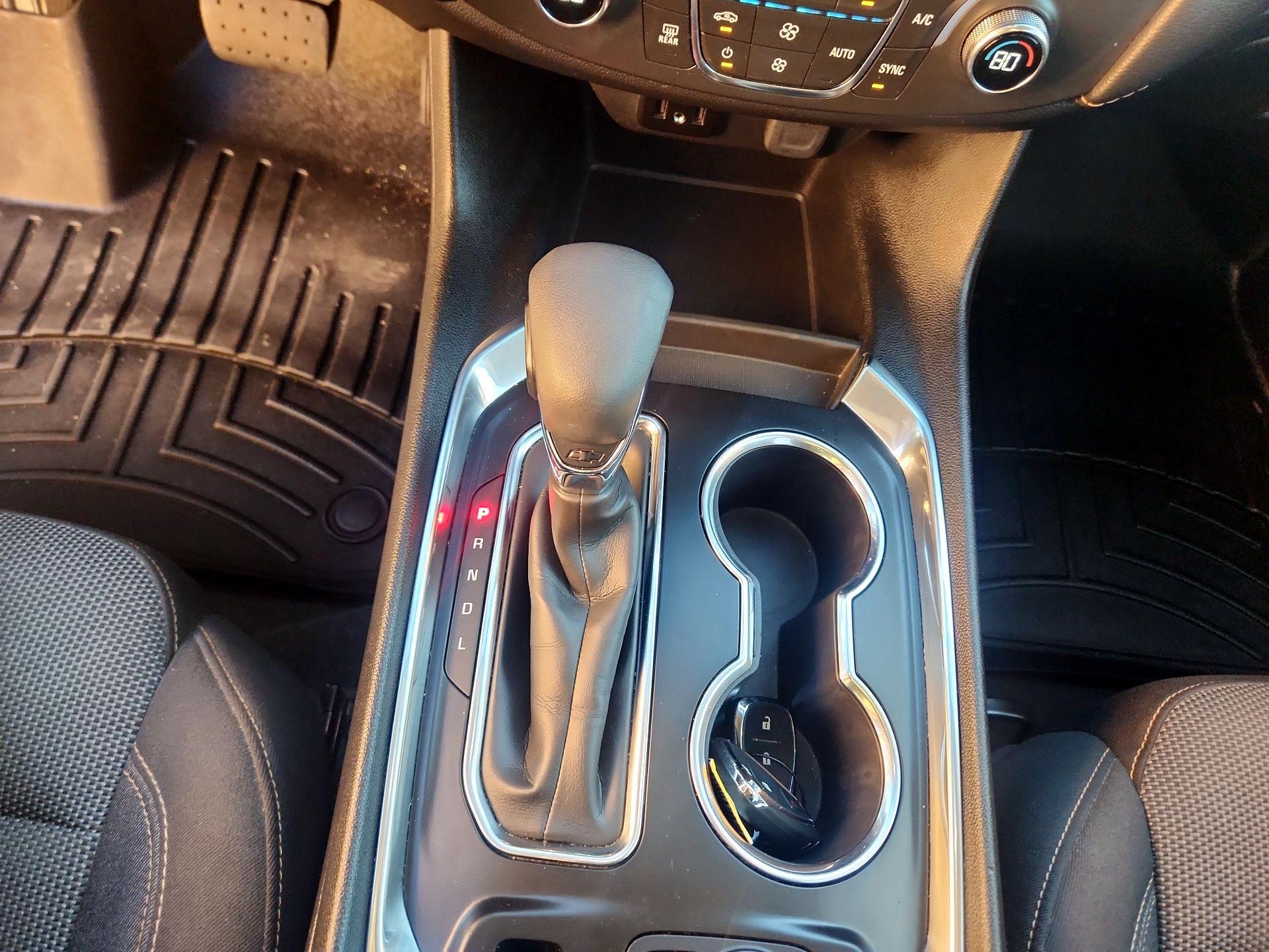 Thumbnail: 2021 Chevrolet Traverse - 17