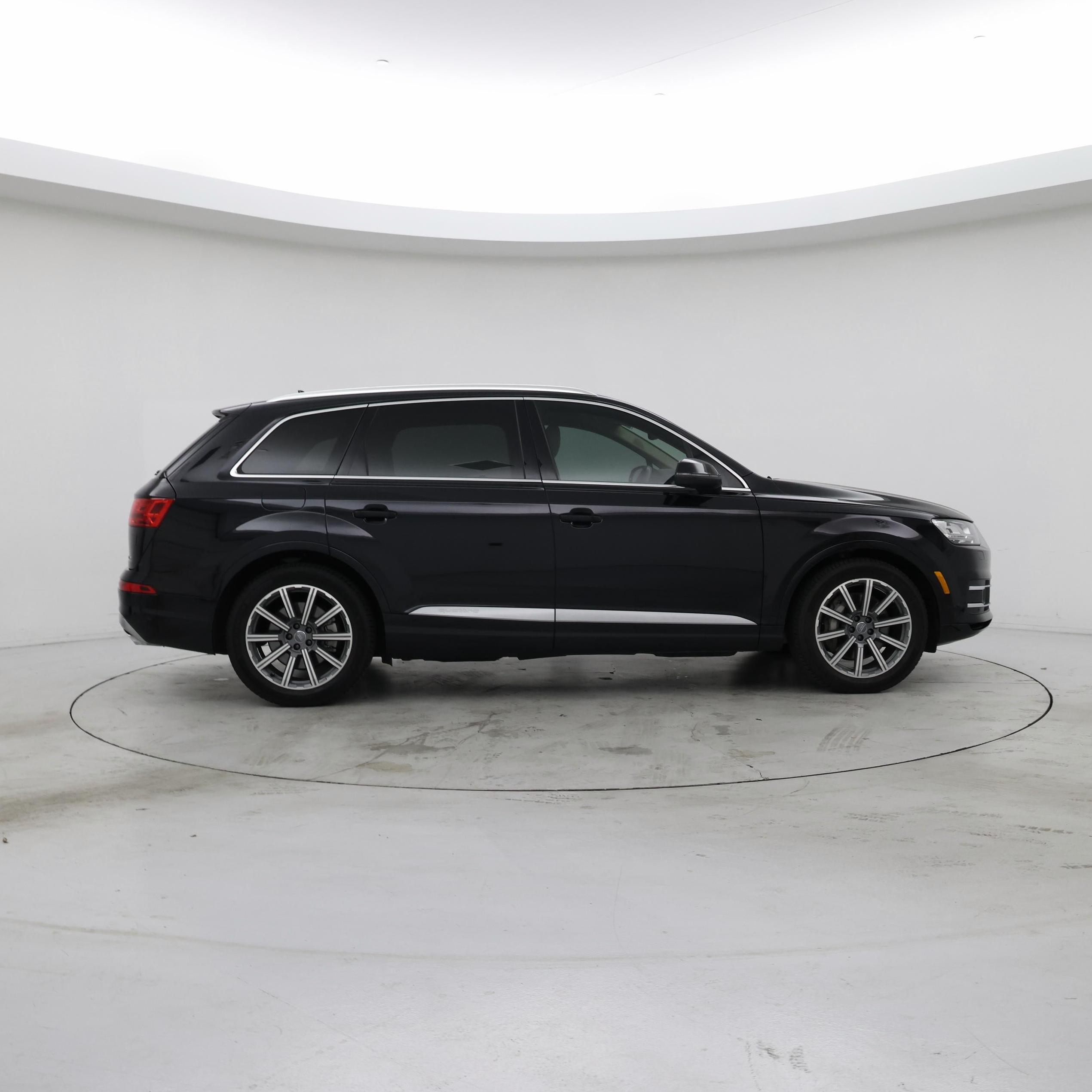 Thumbnail: 2019 Audi Q7 - 7