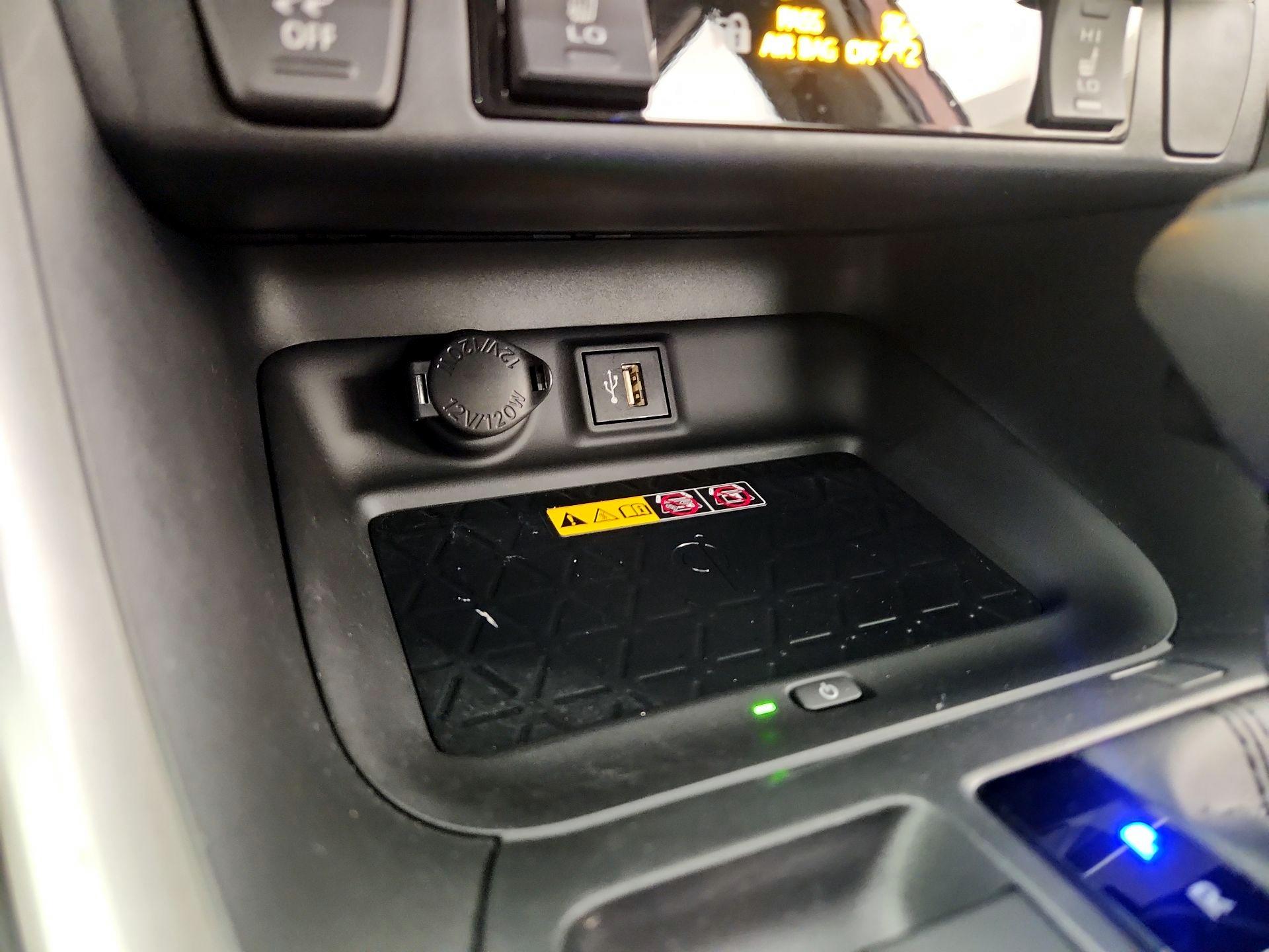 Thumbnail: 2025 Toyota RAV4 - 19