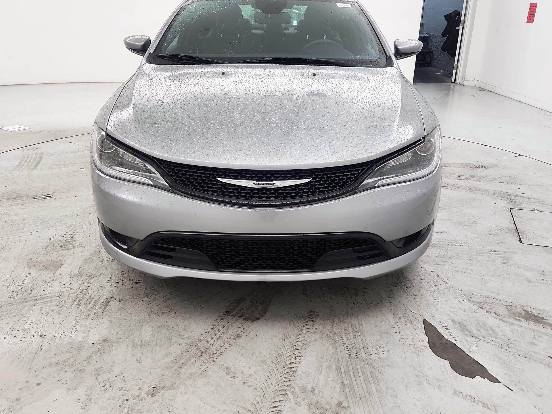 Thumbnail: 2015 Chrysler 200 - 2