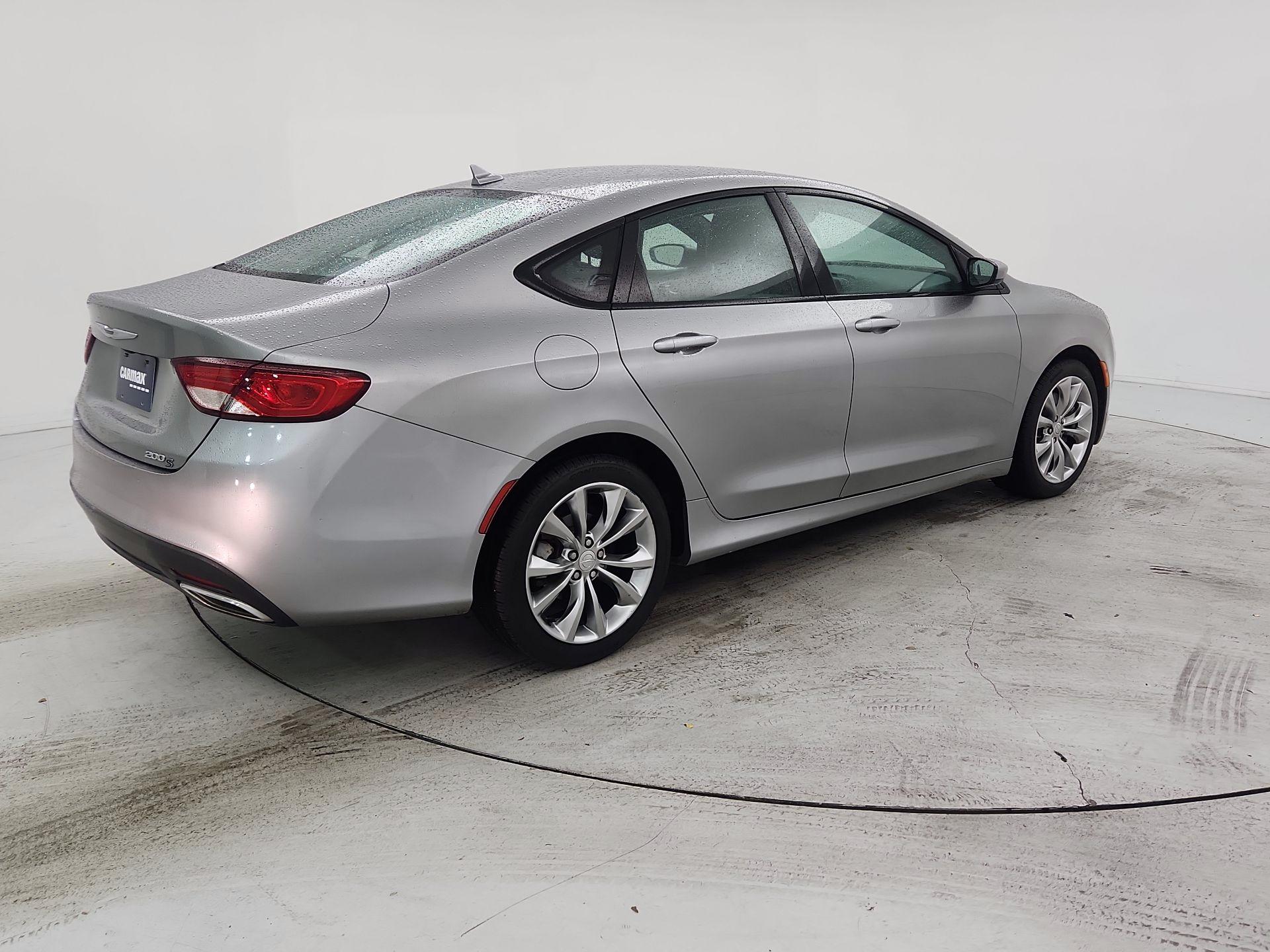 Thumbnail: 2015 Chrysler 200 - 5