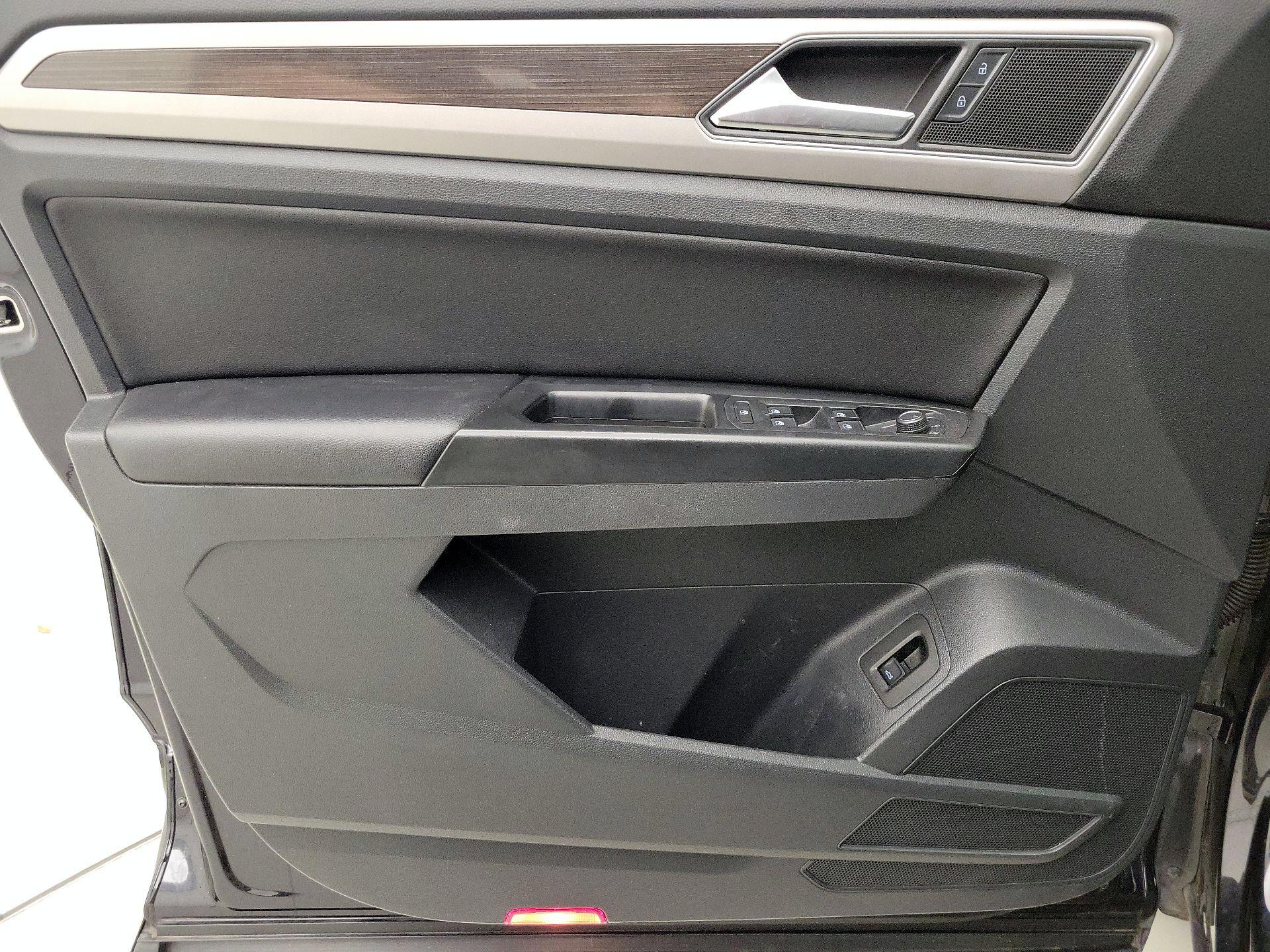 Thumbnail: 2019 Volkswagen Atlas - 12