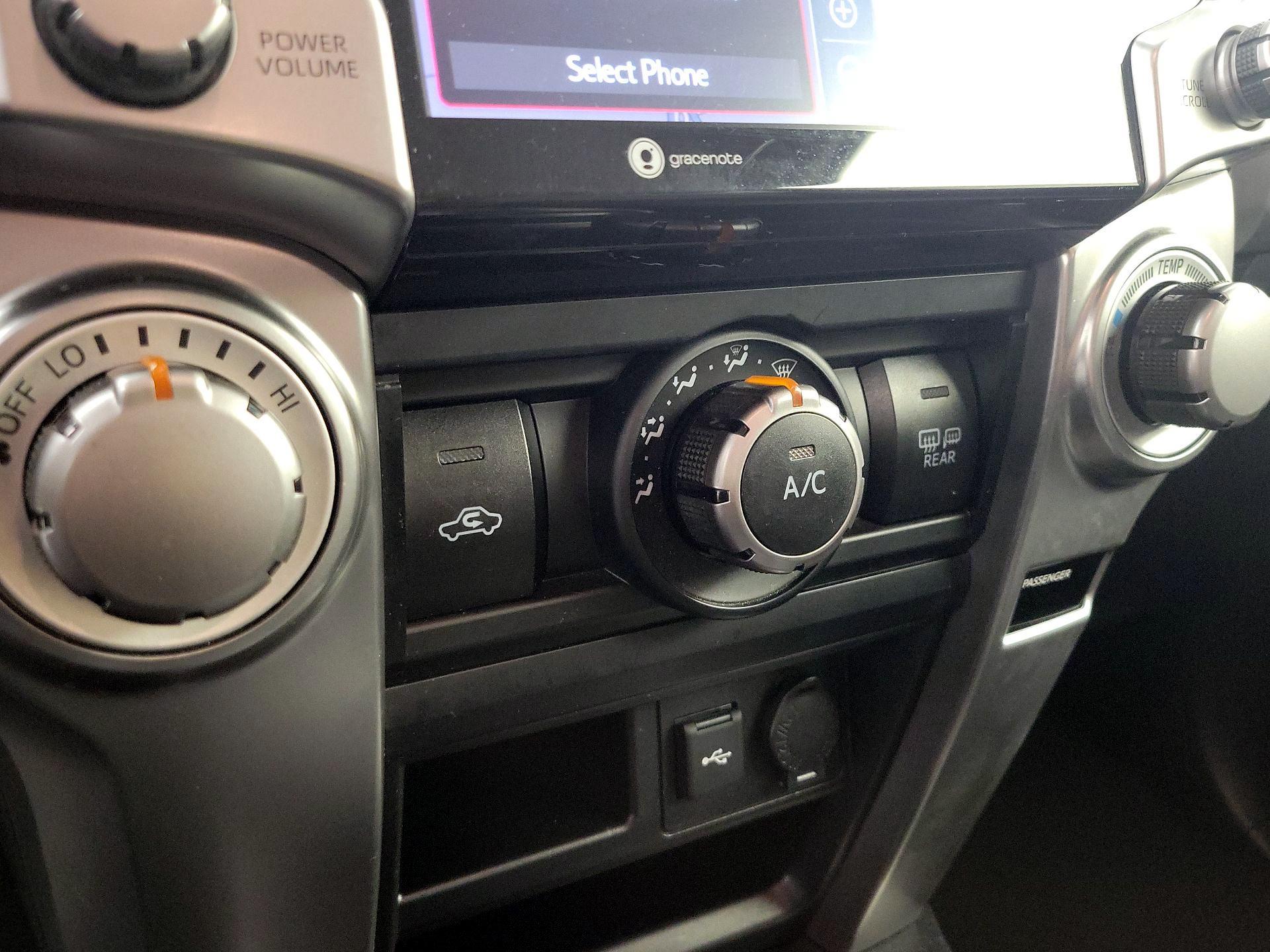 Thumbnail: 2024 Toyota 4Runner - 17