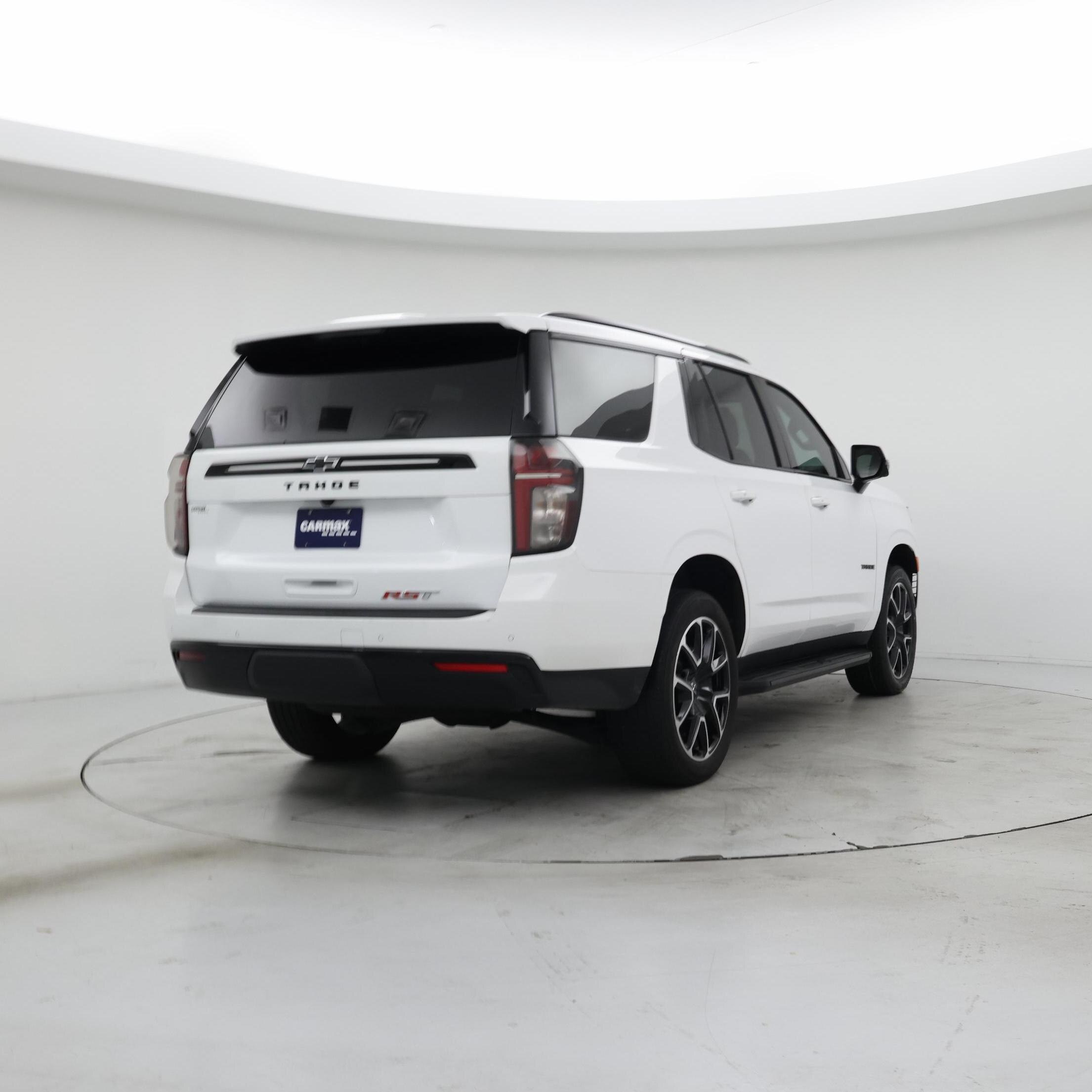 Thumbnail: 2023 Chevrolet Tahoe - 8