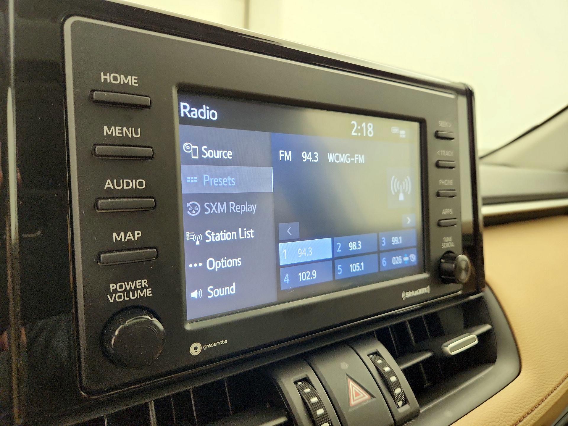 Thumbnail: 2021 Toyota RAV4 - 15