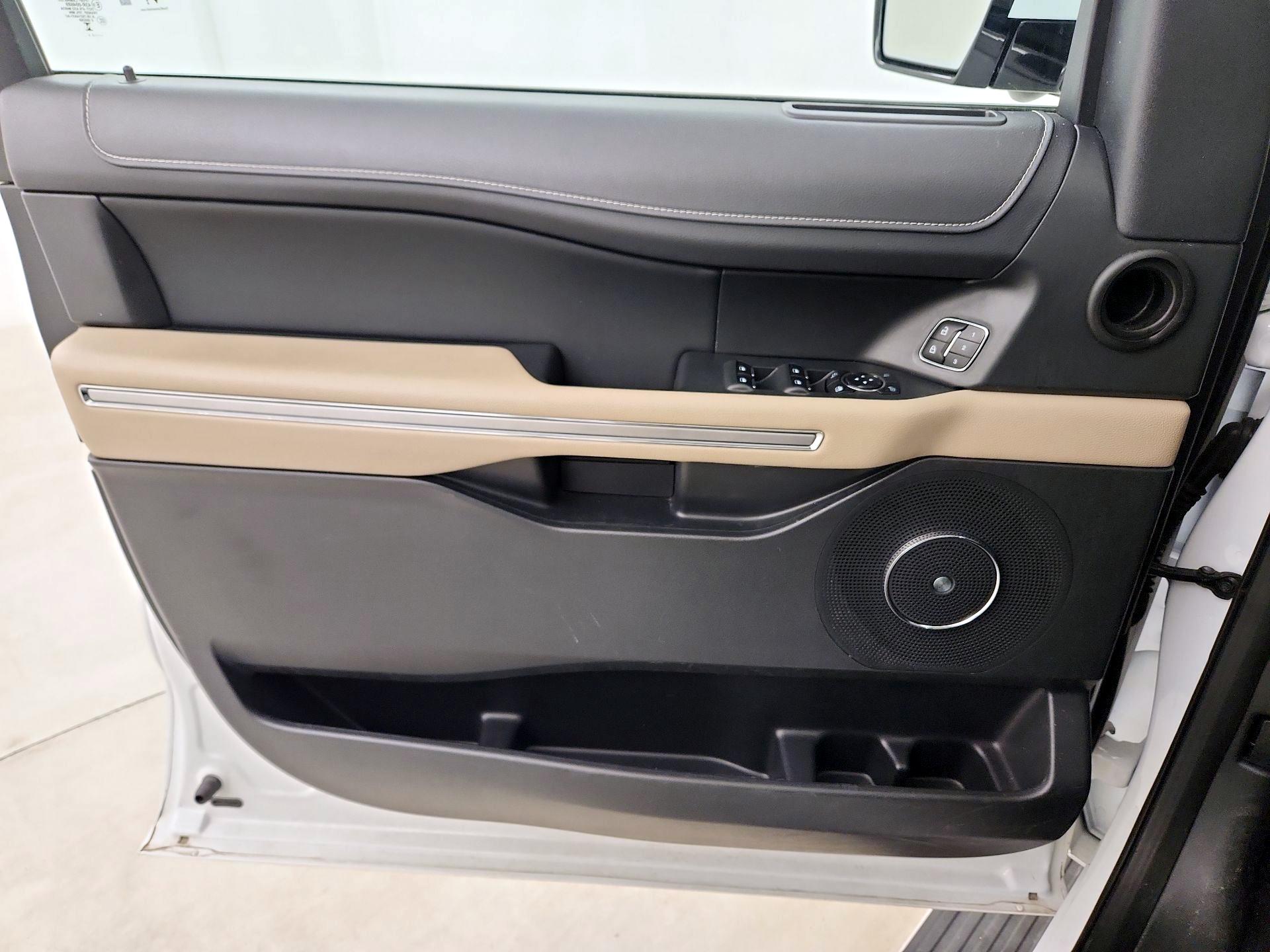 Thumbnail: 2024 Ford Expedition MAX - 10