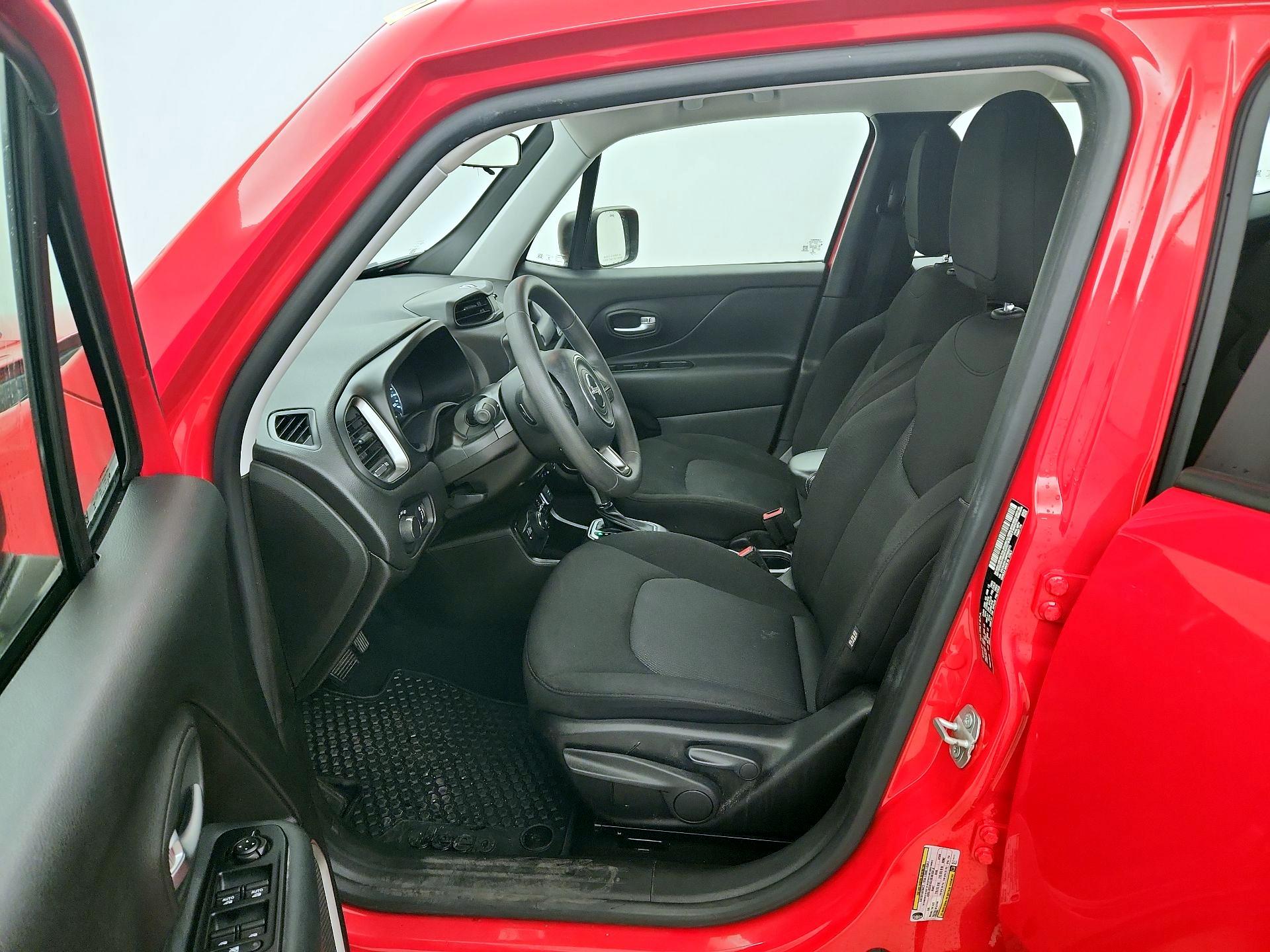 Thumbnail: 2022 Jeep Renegade - 11