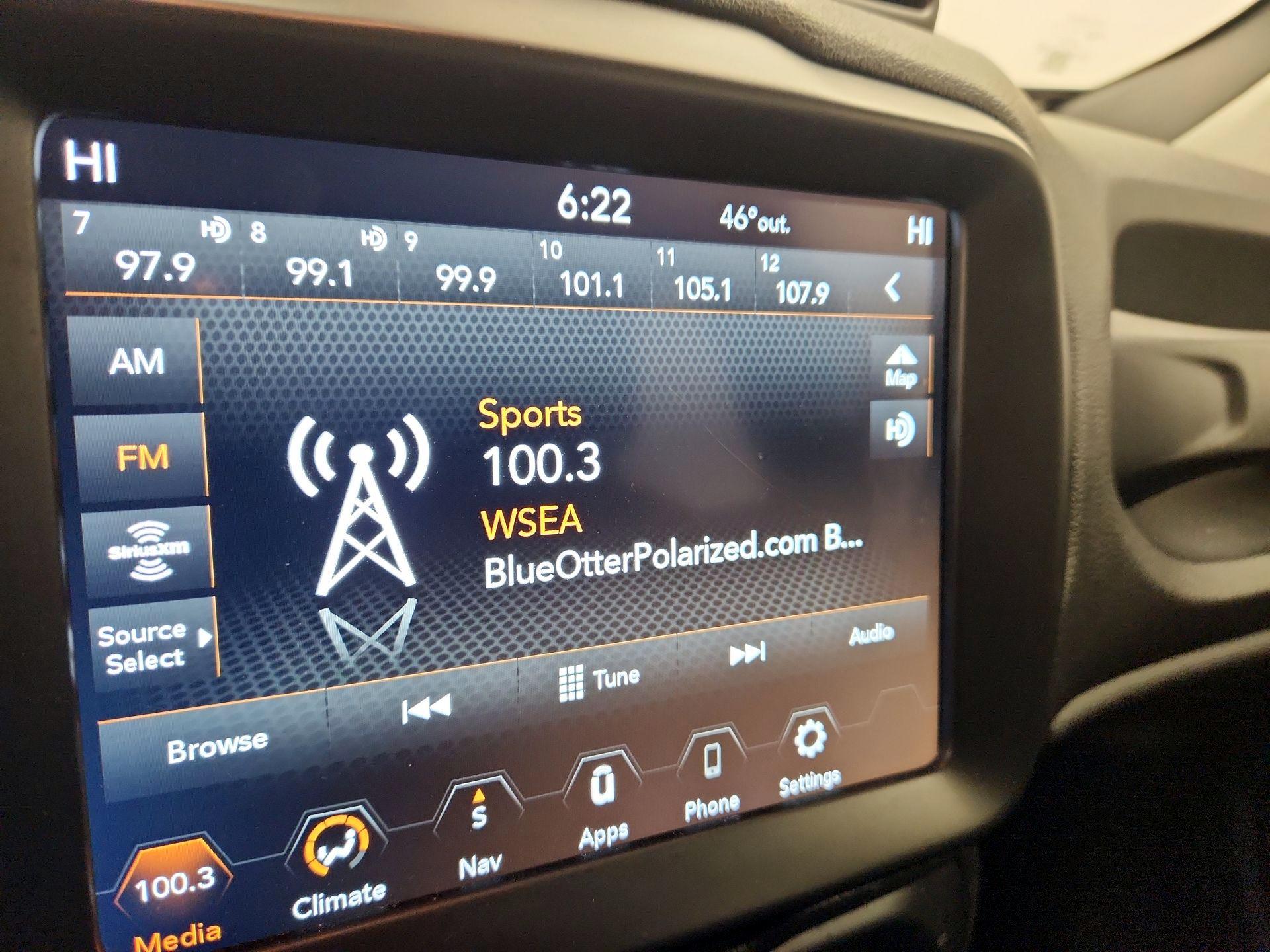 Thumbnail: 2022 Jeep Renegade - 16