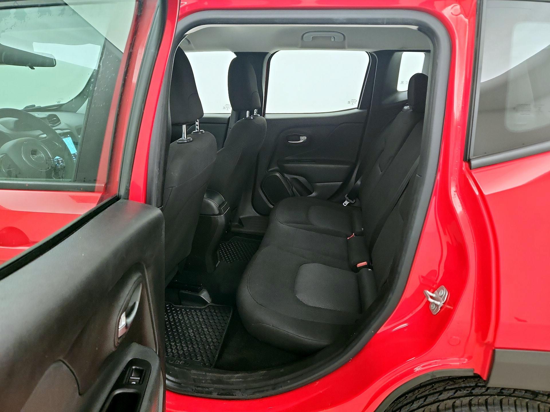 Thumbnail: 2022 Jeep Renegade - 20