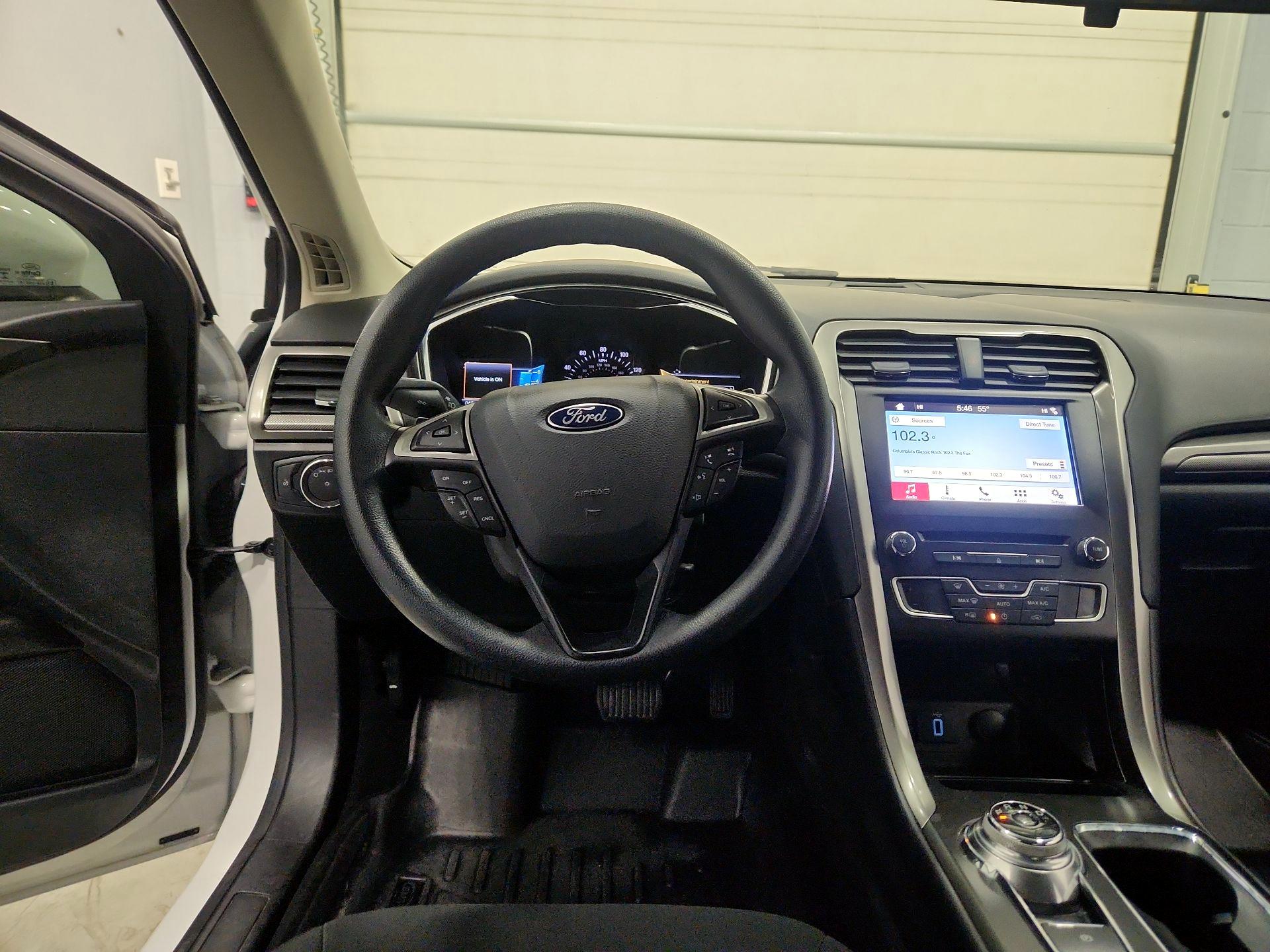 Thumbnail: 2017 Ford Fusion - 10