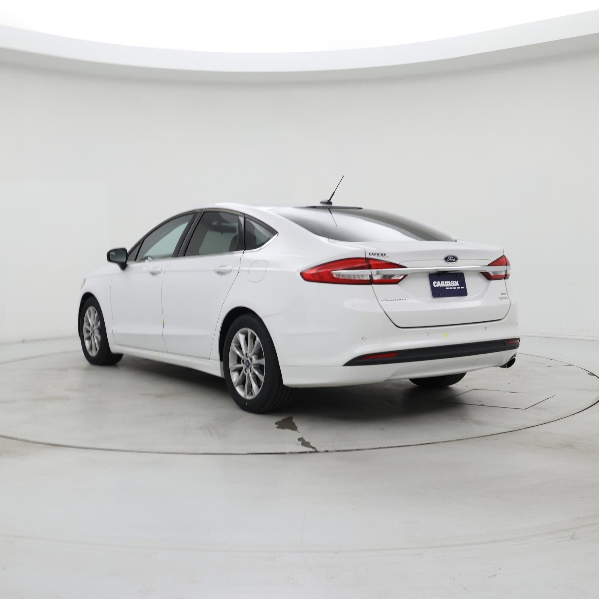 Thumbnail: 2017 Ford Fusion - 2