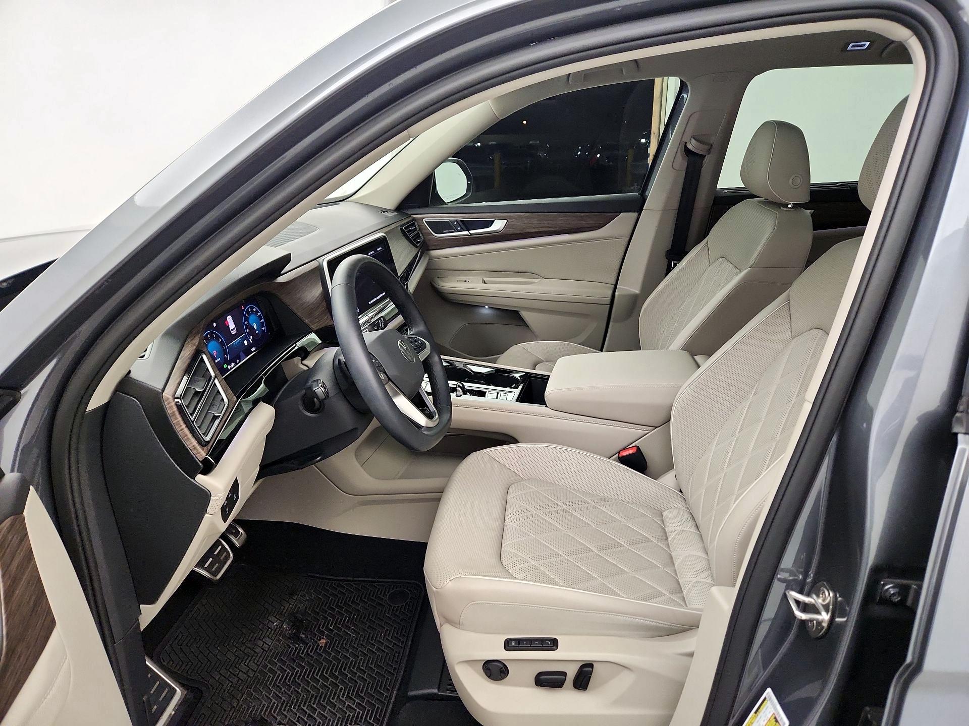 Thumbnail: 2025 Volkswagen Atlas - 9