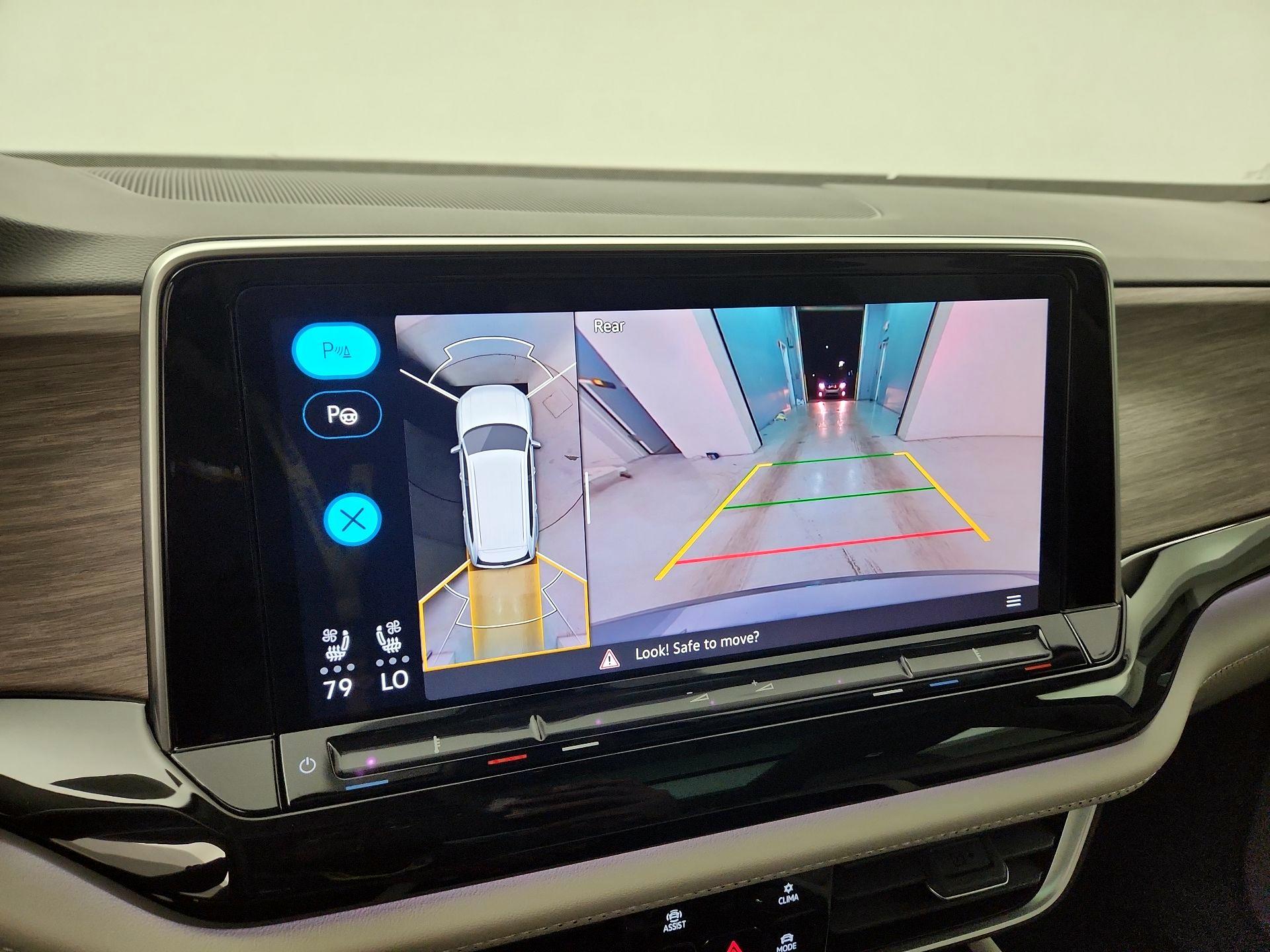 Thumbnail: 2025 Volkswagen Atlas - 13