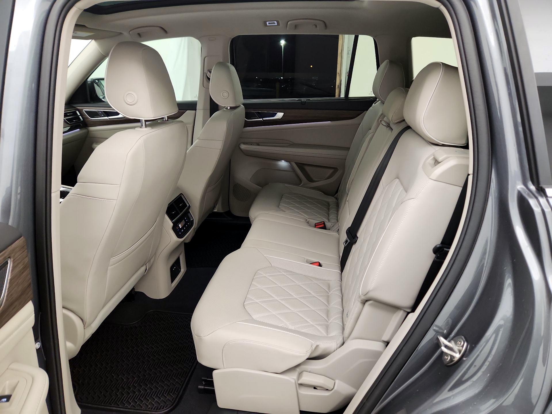 Thumbnail: 2025 Volkswagen Atlas - 19