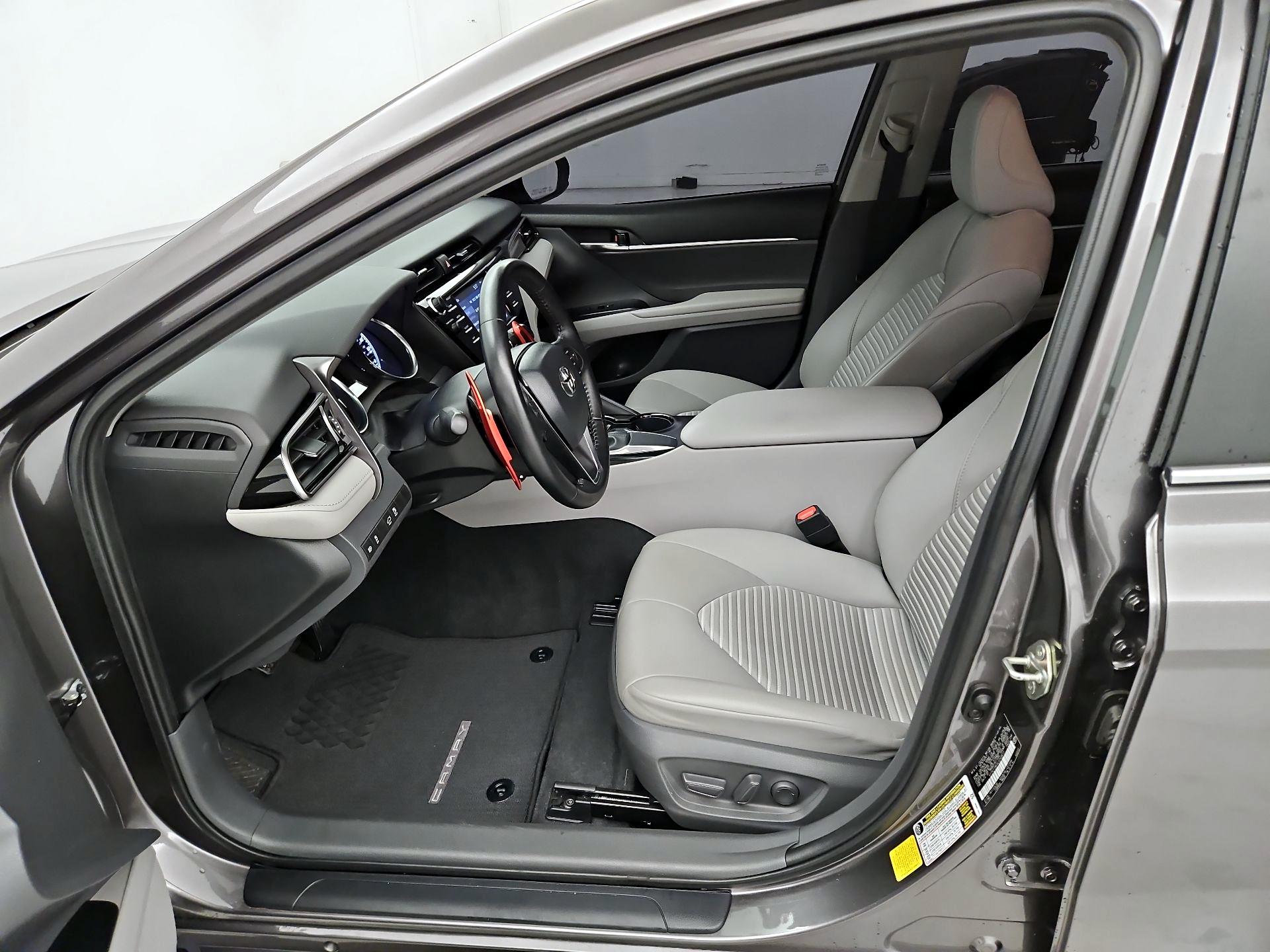 Thumbnail: 2020 Toyota Camry - 11