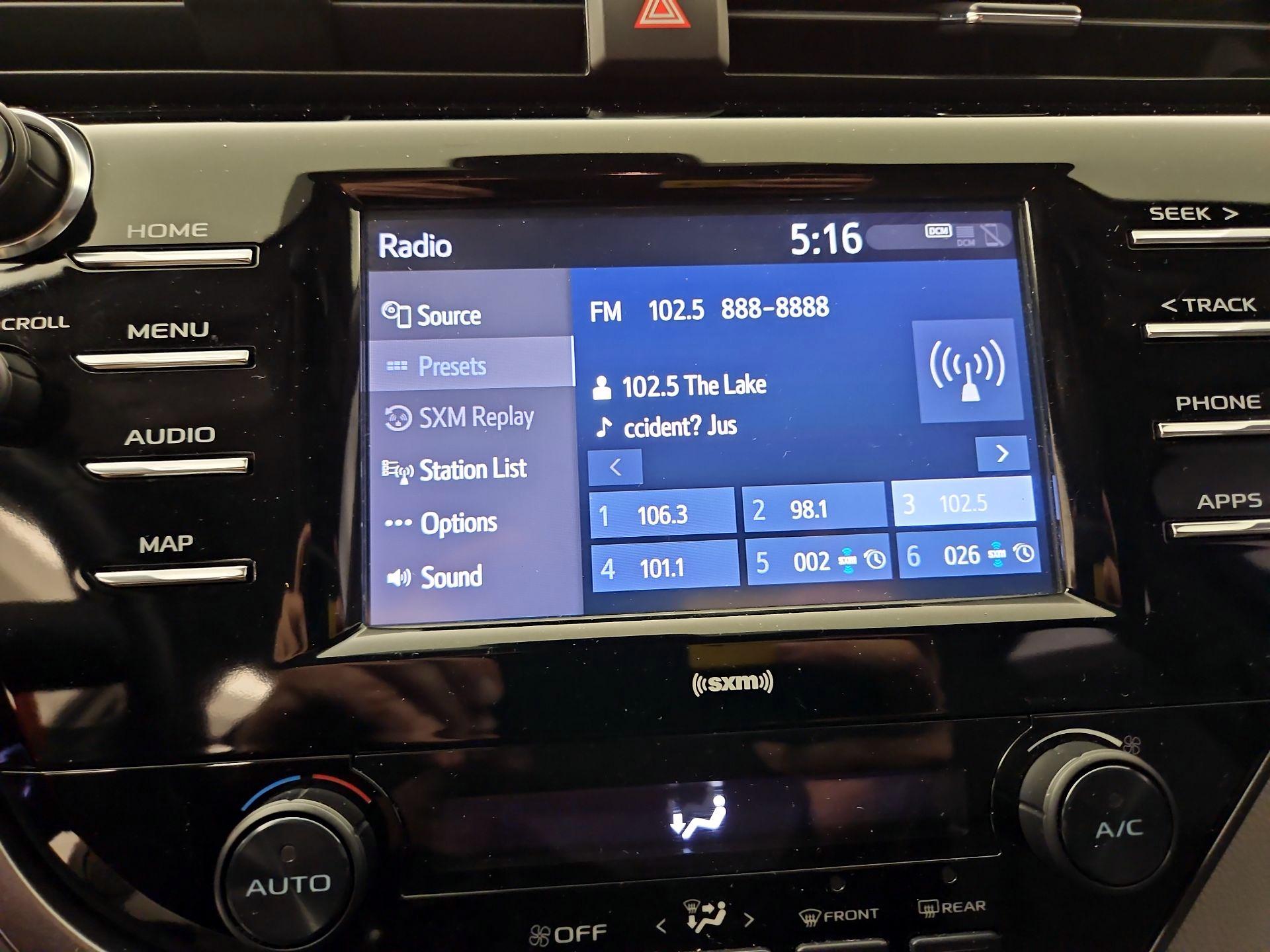 Thumbnail: 2020 Toyota Camry - 15