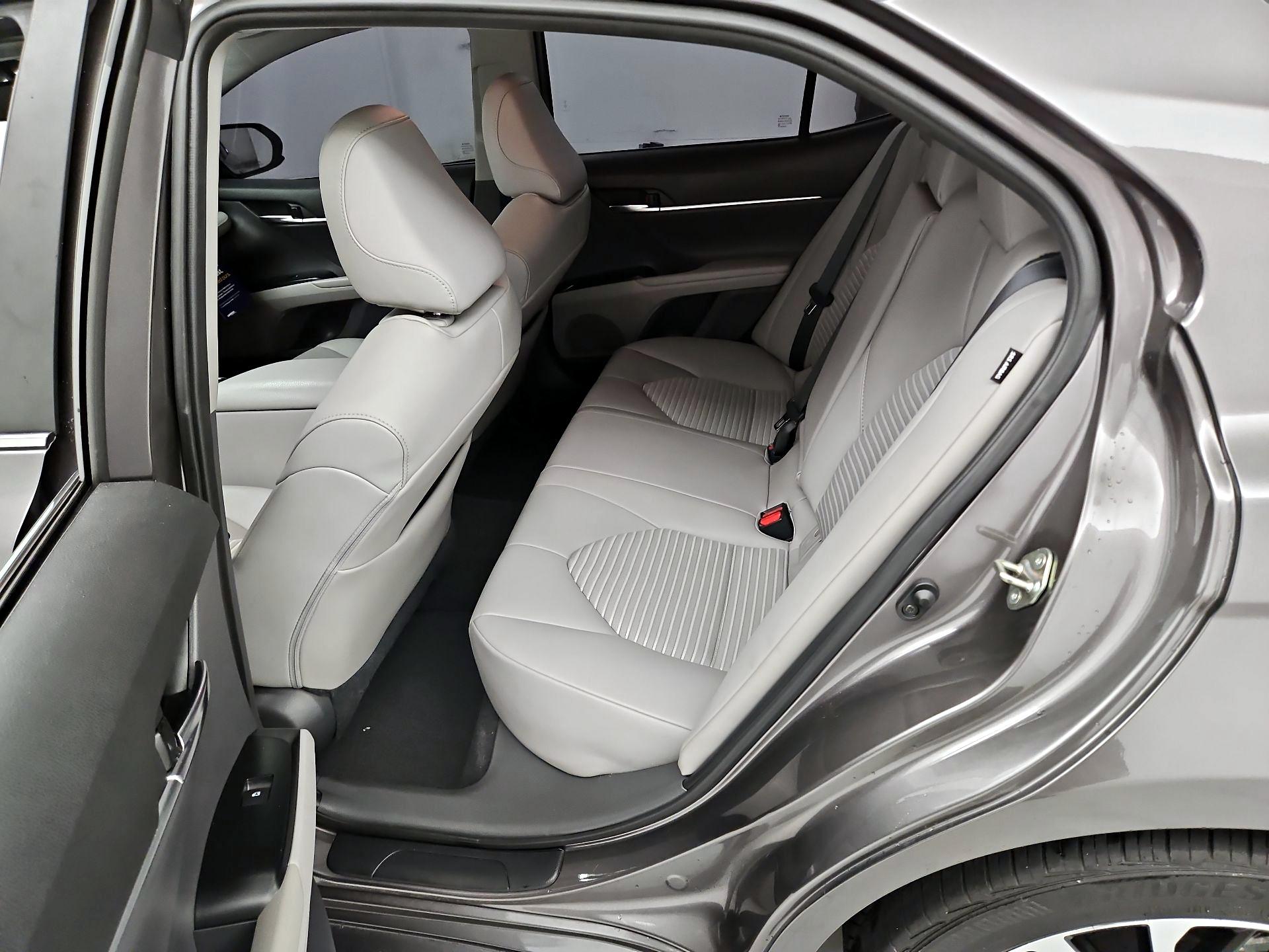 Thumbnail: 2020 Toyota Camry - 19