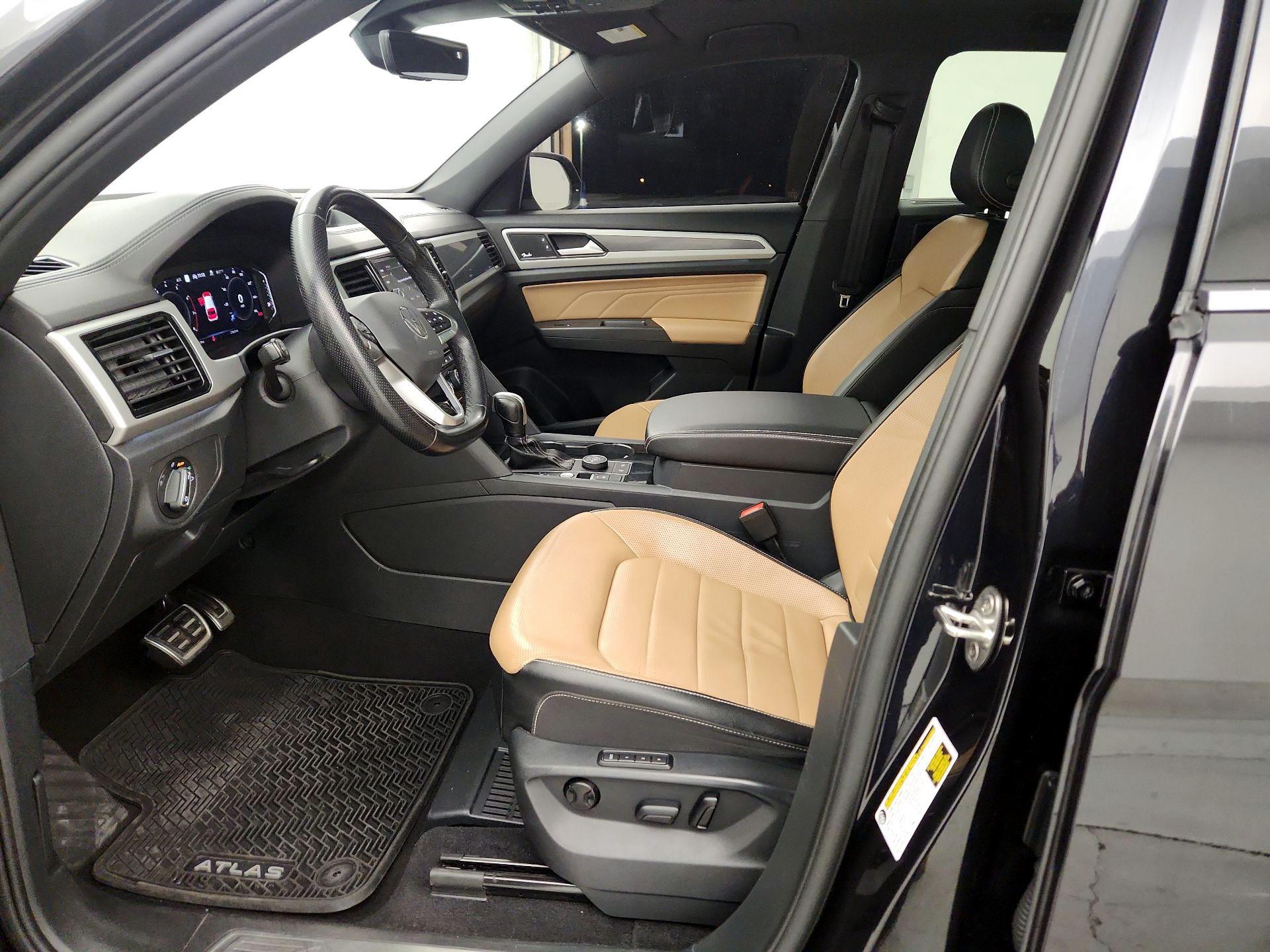 Thumbnail: 2023 Volkswagen Atlas - 9