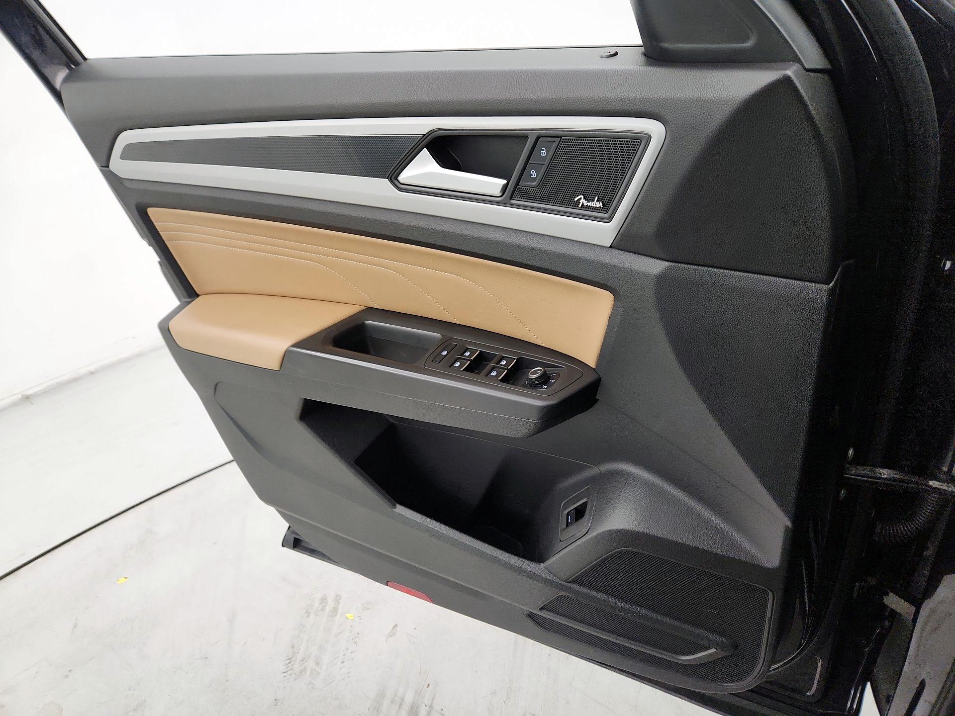 Thumbnail: 2023 Volkswagen Atlas - 10