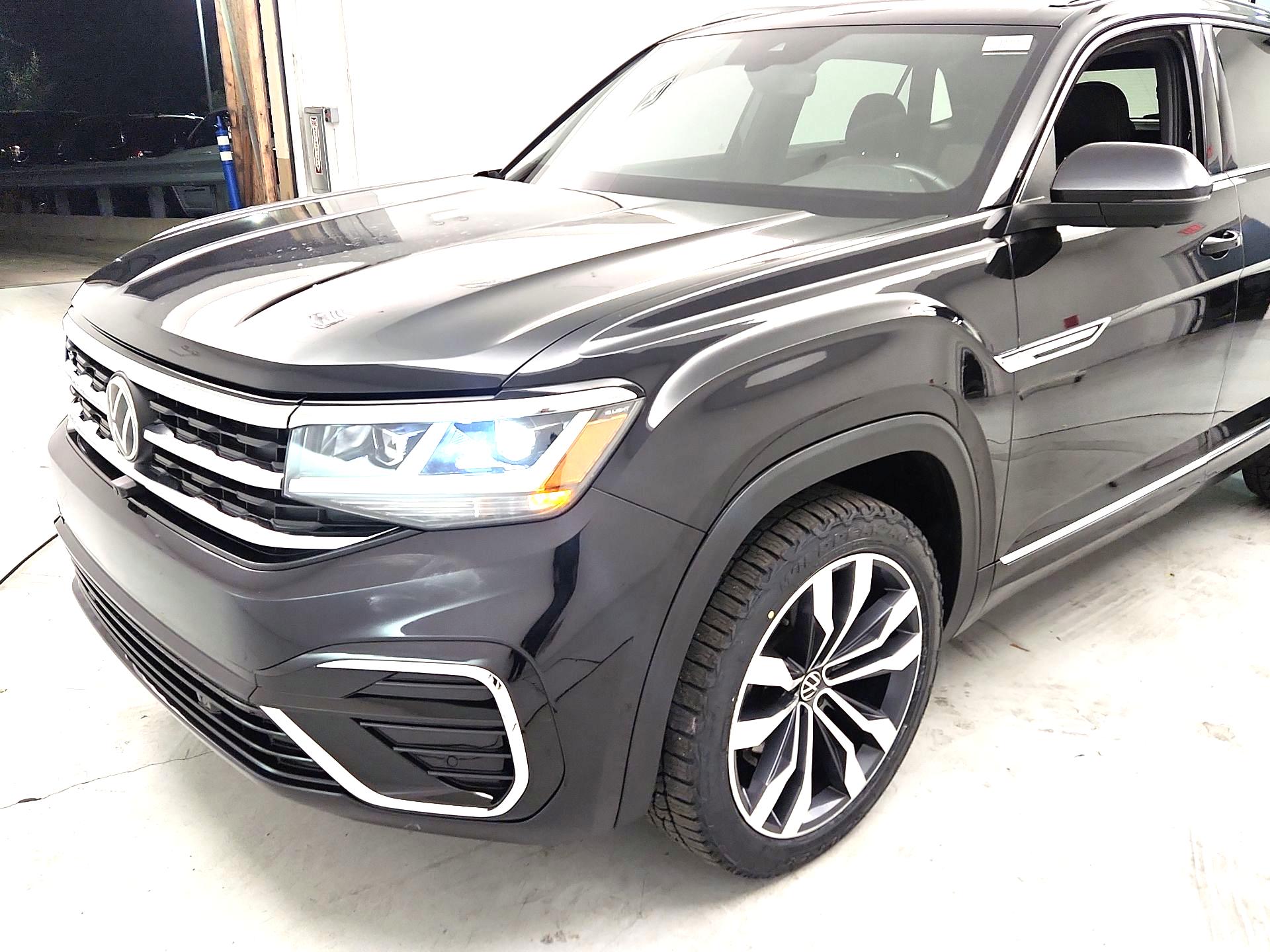 Thumbnail: 2023 Volkswagen Atlas - 3