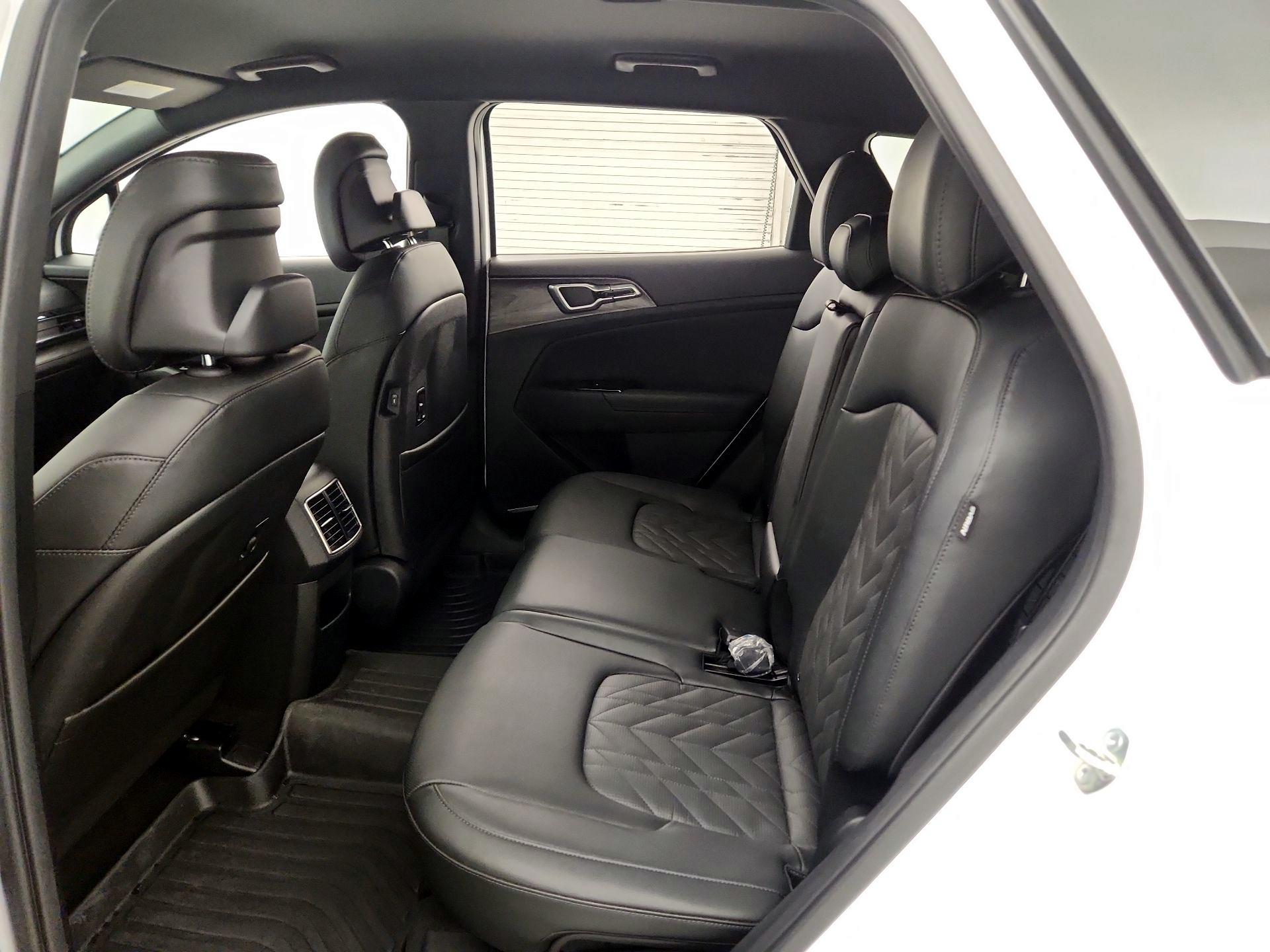 Thumbnail: 2025 Kia Sportage - 20