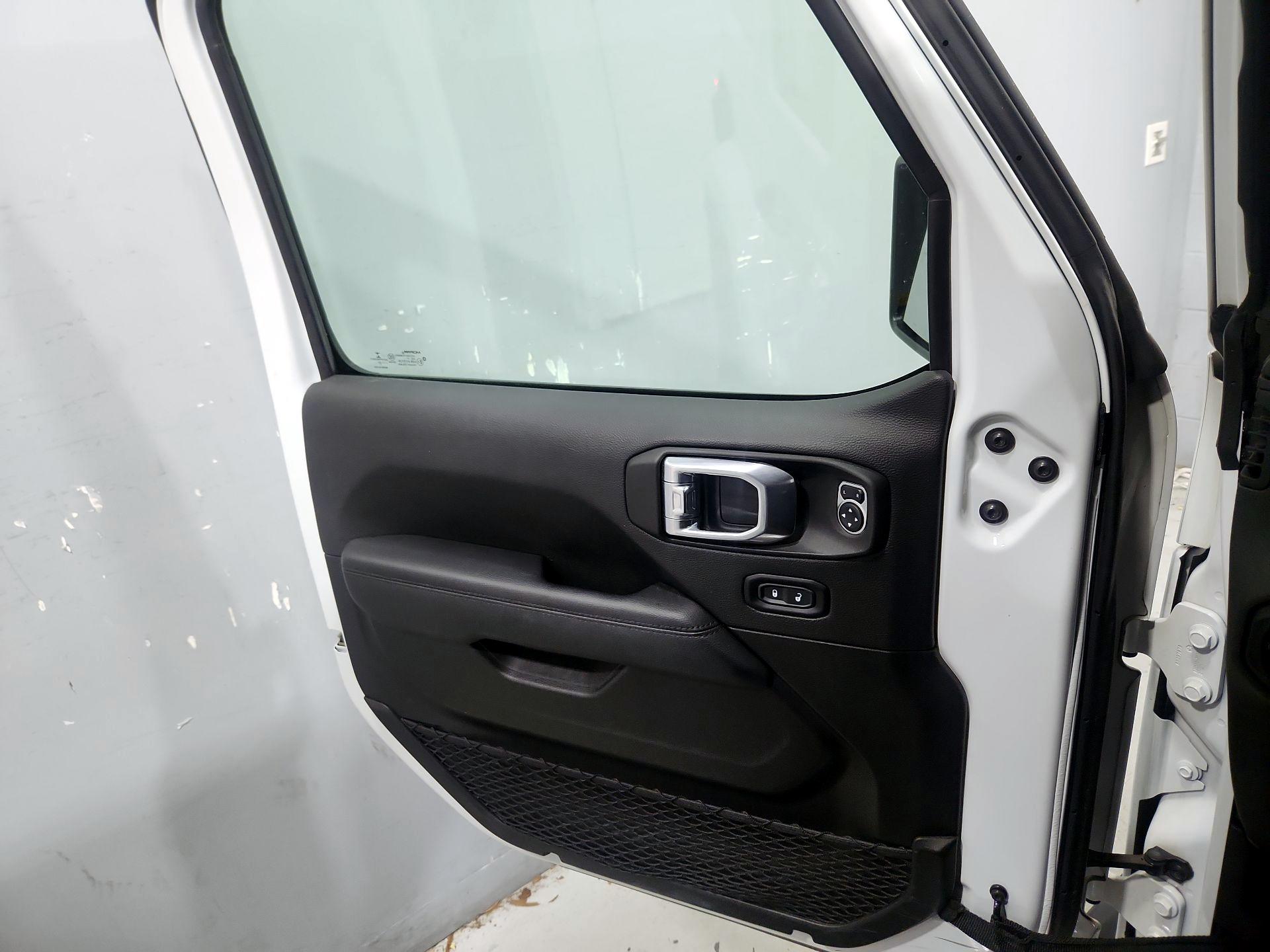 Thumbnail: 2021 Jeep Wrangler - 12