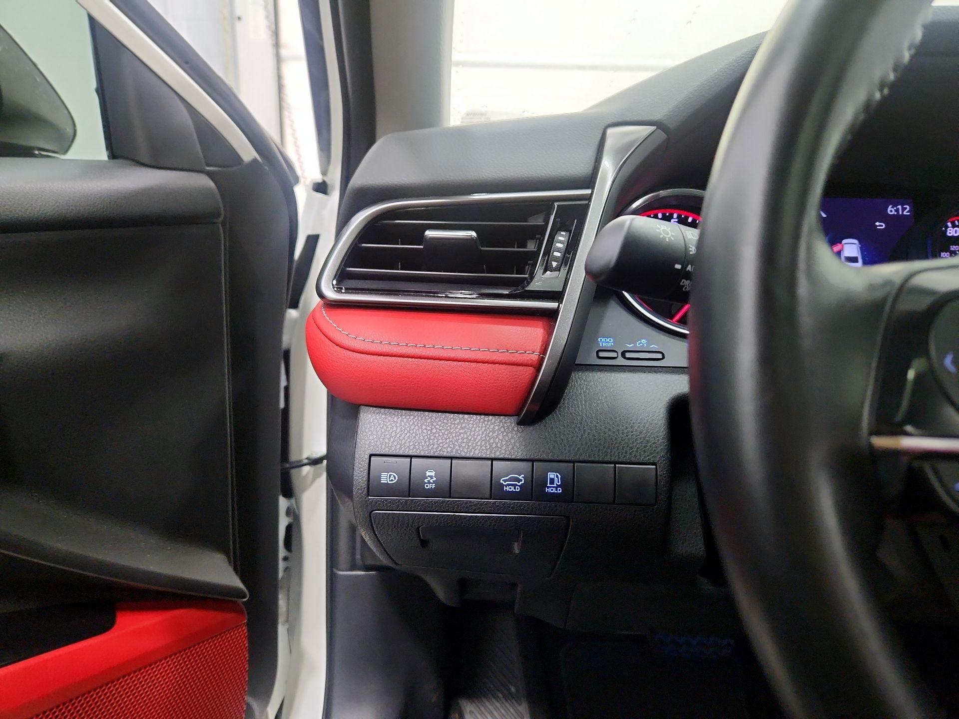 Thumbnail: 2020 Toyota Camry - 13