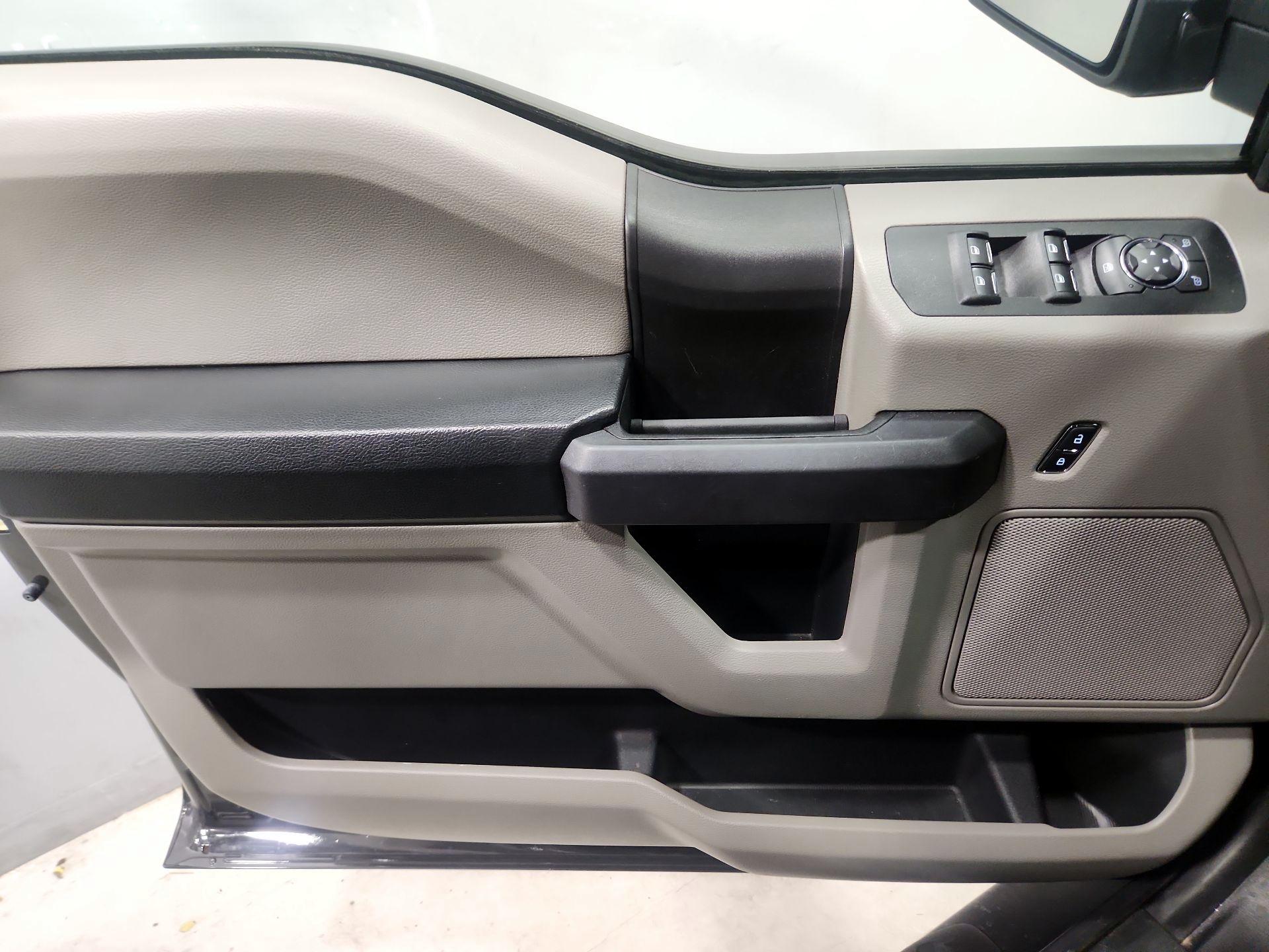 Thumbnail: 2016 Ford F-150 - 12