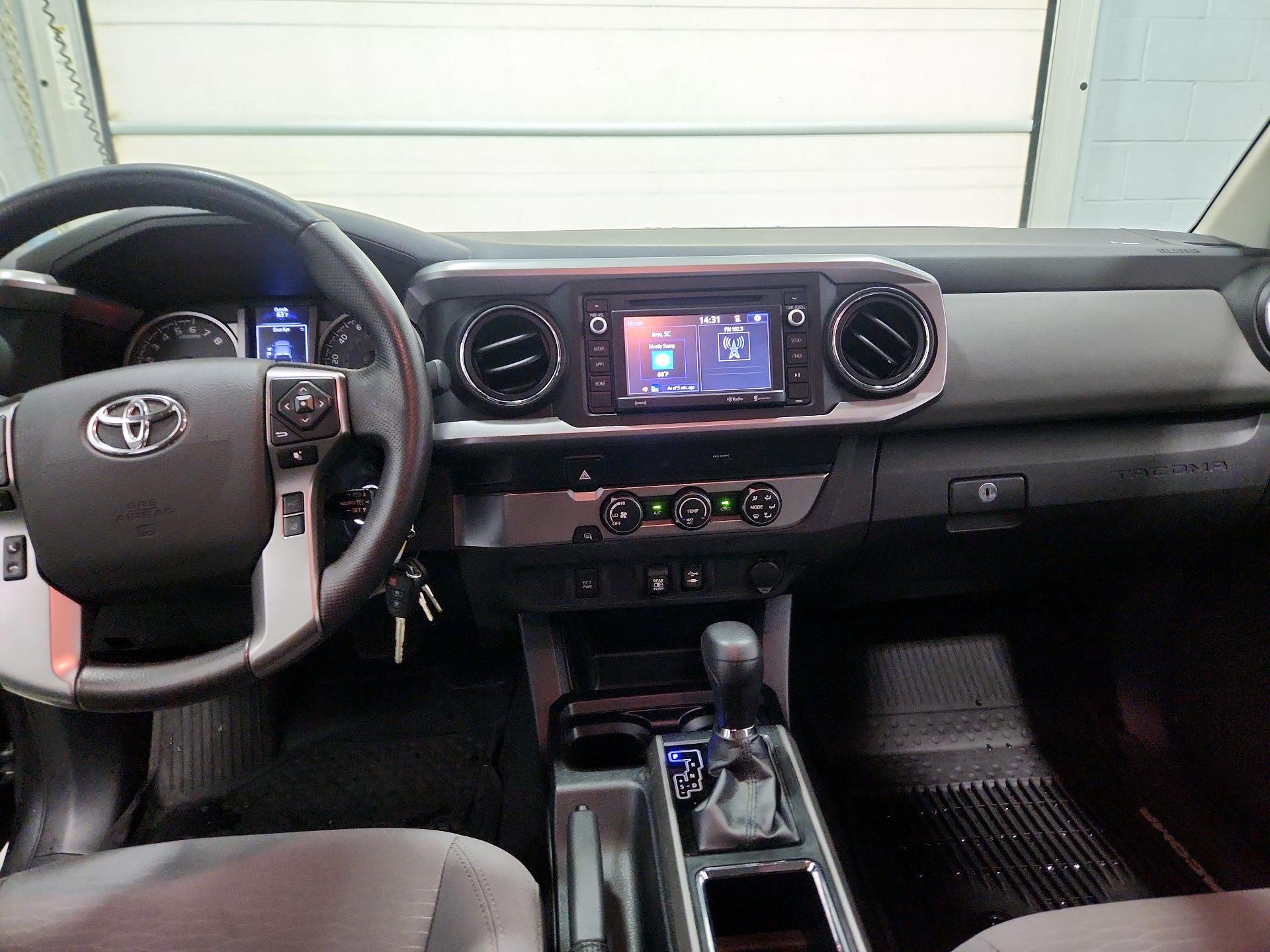 Thumbnail: 2019 Toyota Tacoma - 9