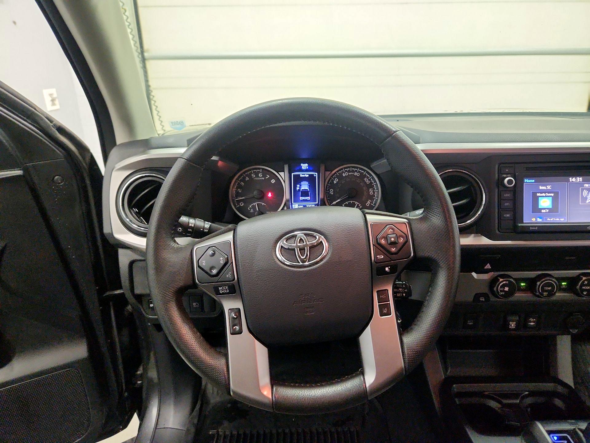 Thumbnail: 2019 Toyota Tacoma - 10