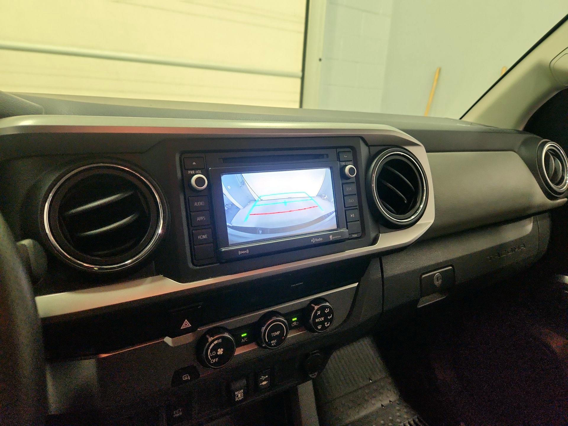 Thumbnail: 2019 Toyota Tacoma - 14