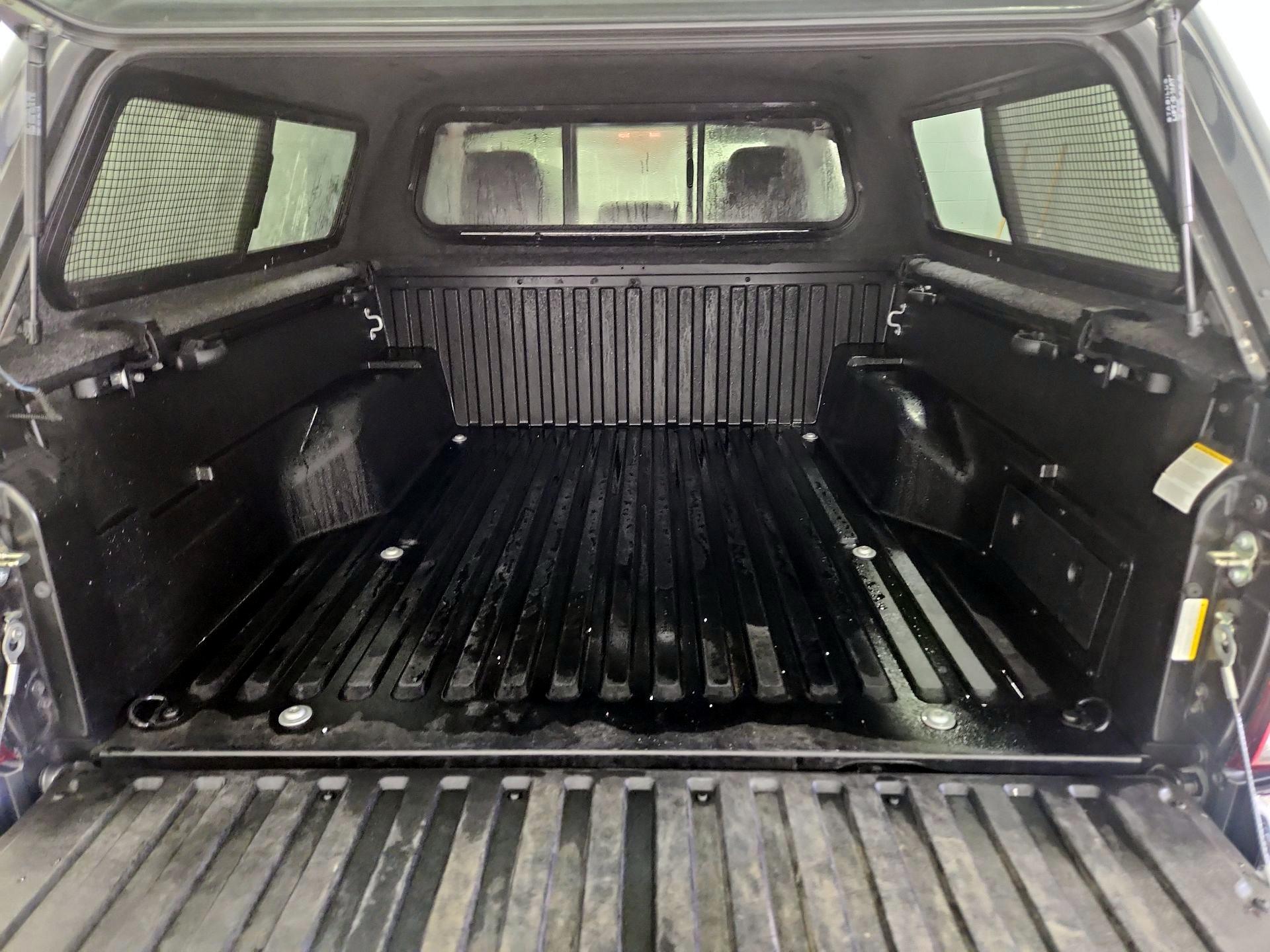 Thumbnail: 2019 Toyota Tacoma - 20