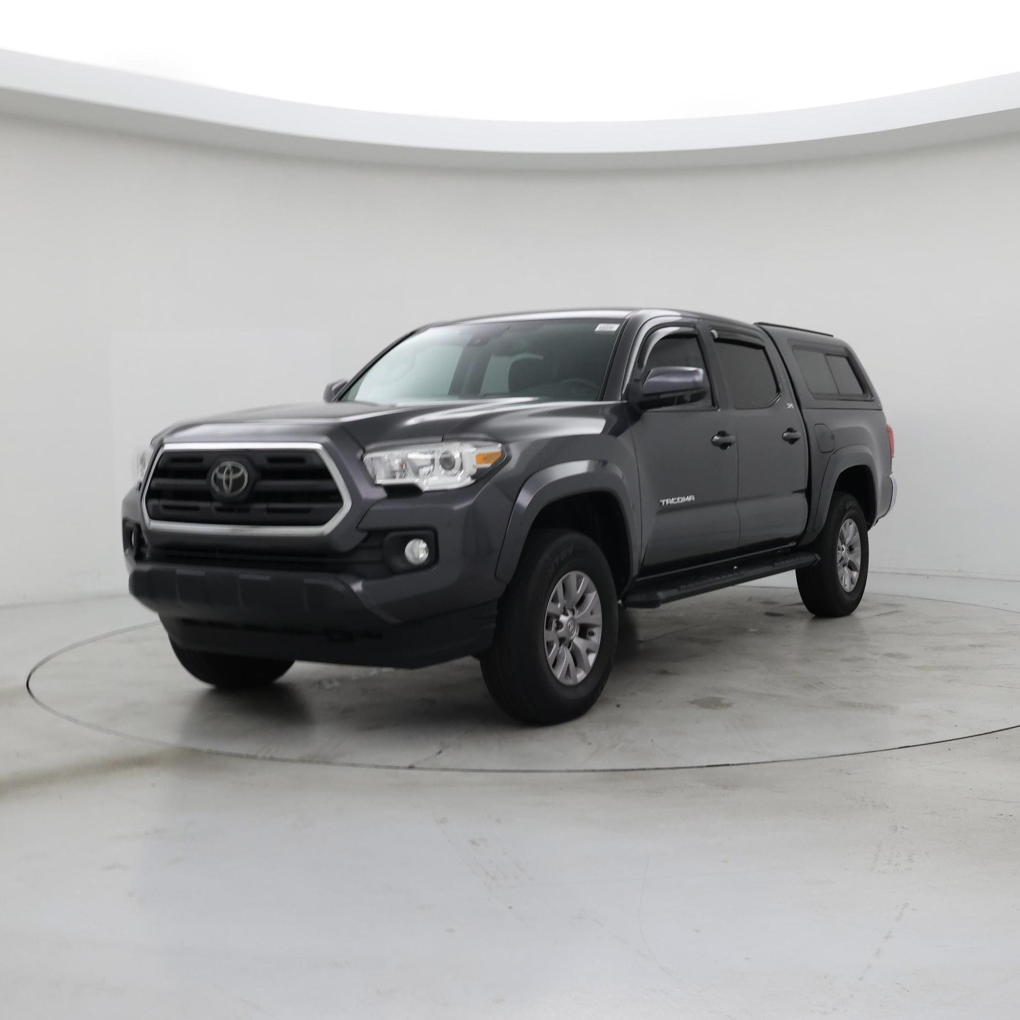 Thumbnail: 2019 Toyota Tacoma - 4