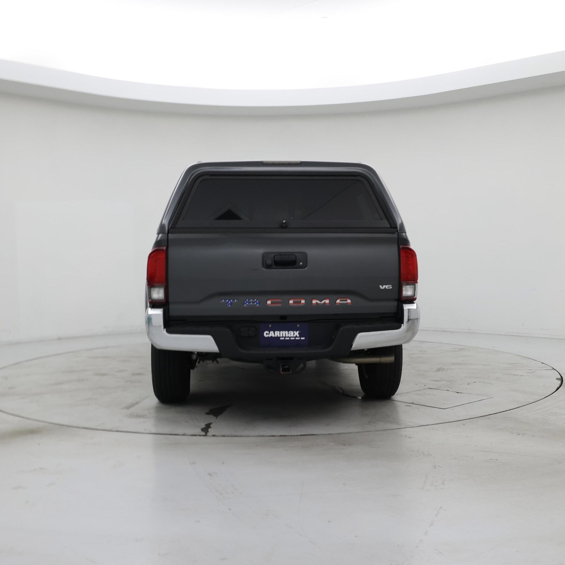 Thumbnail: 2019 Toyota Tacoma - 6