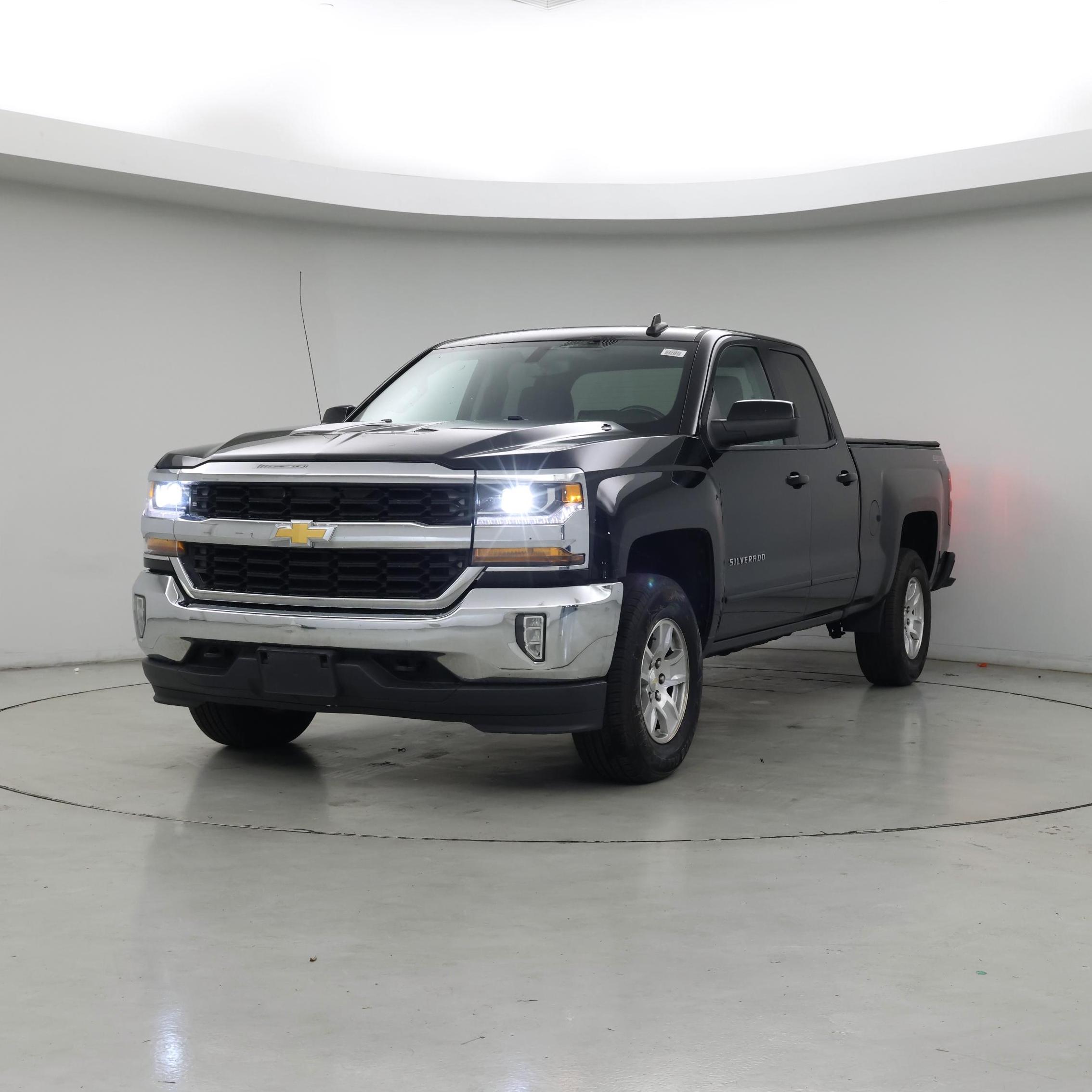 Thumbnail: 2017 Chevrolet Silverado 1500 - 4