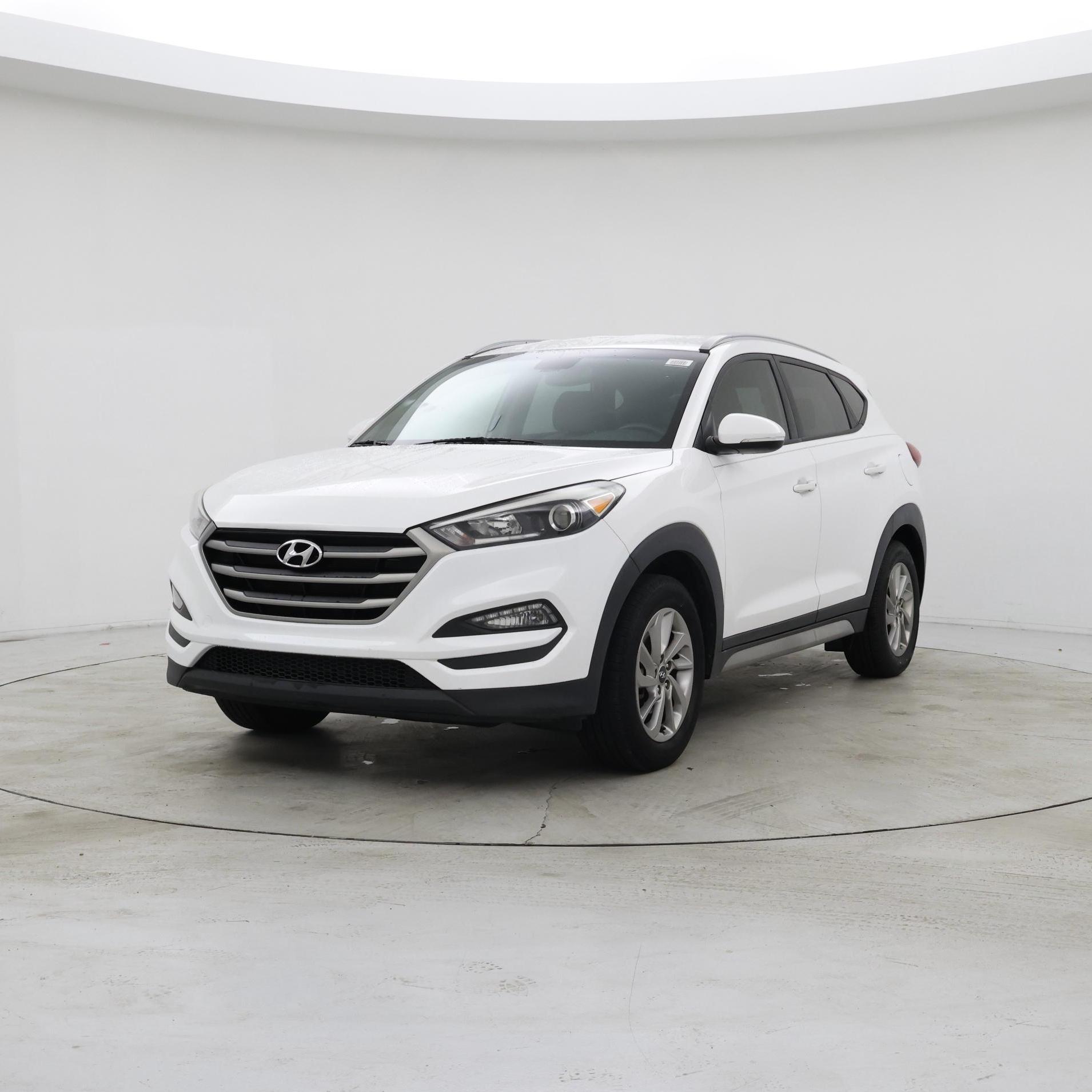 Thumbnail: 2017 Hyundai Tucson - 4