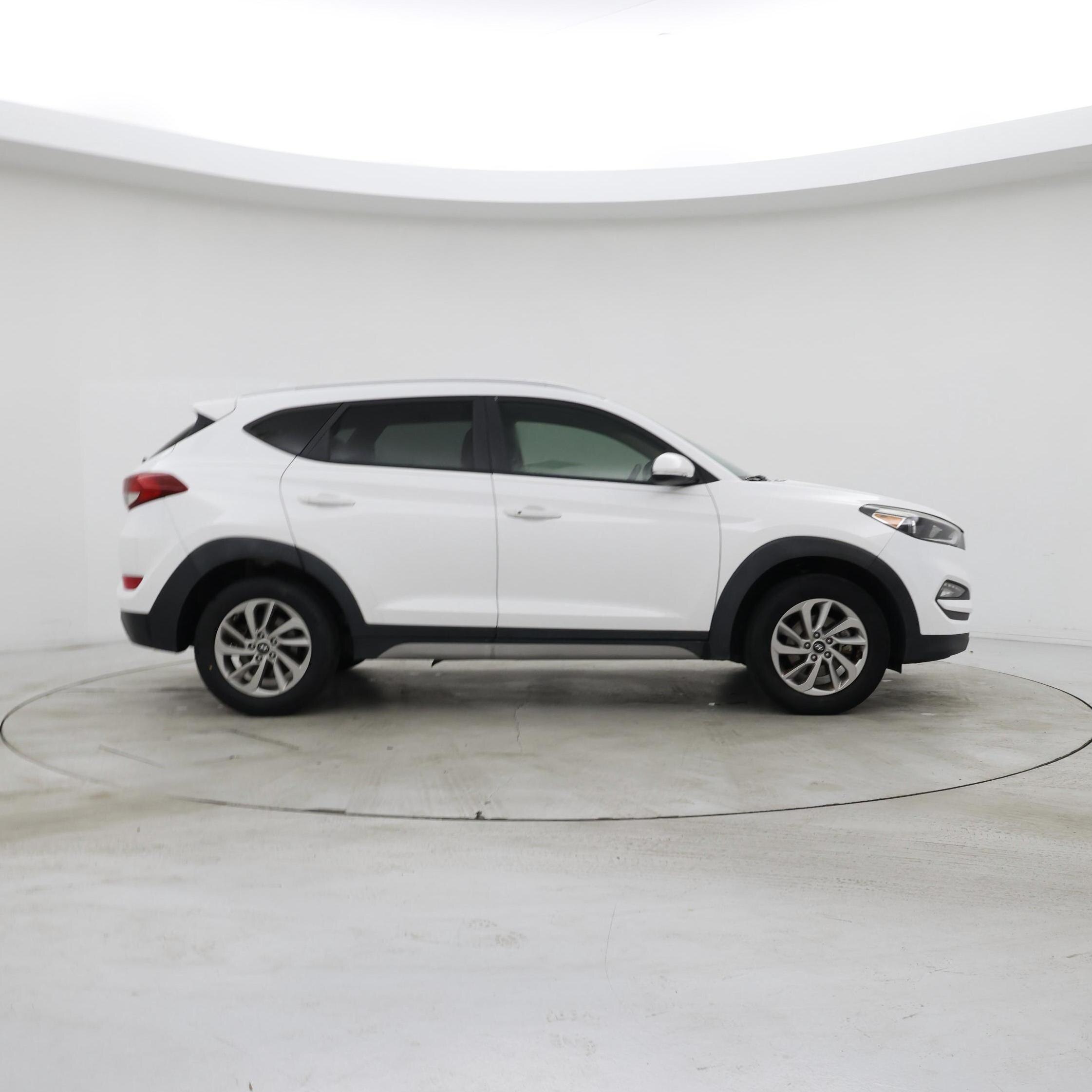 Thumbnail: 2017 Hyundai Tucson - 7