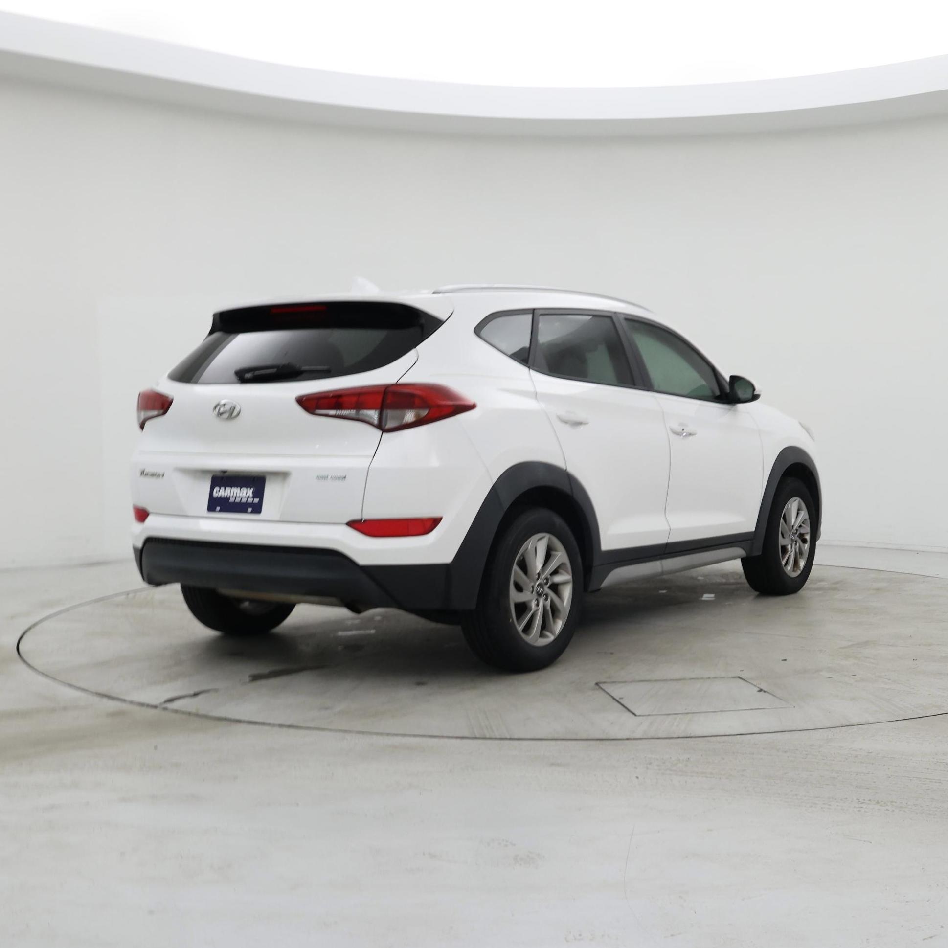 Thumbnail: 2017 Hyundai Tucson - 8