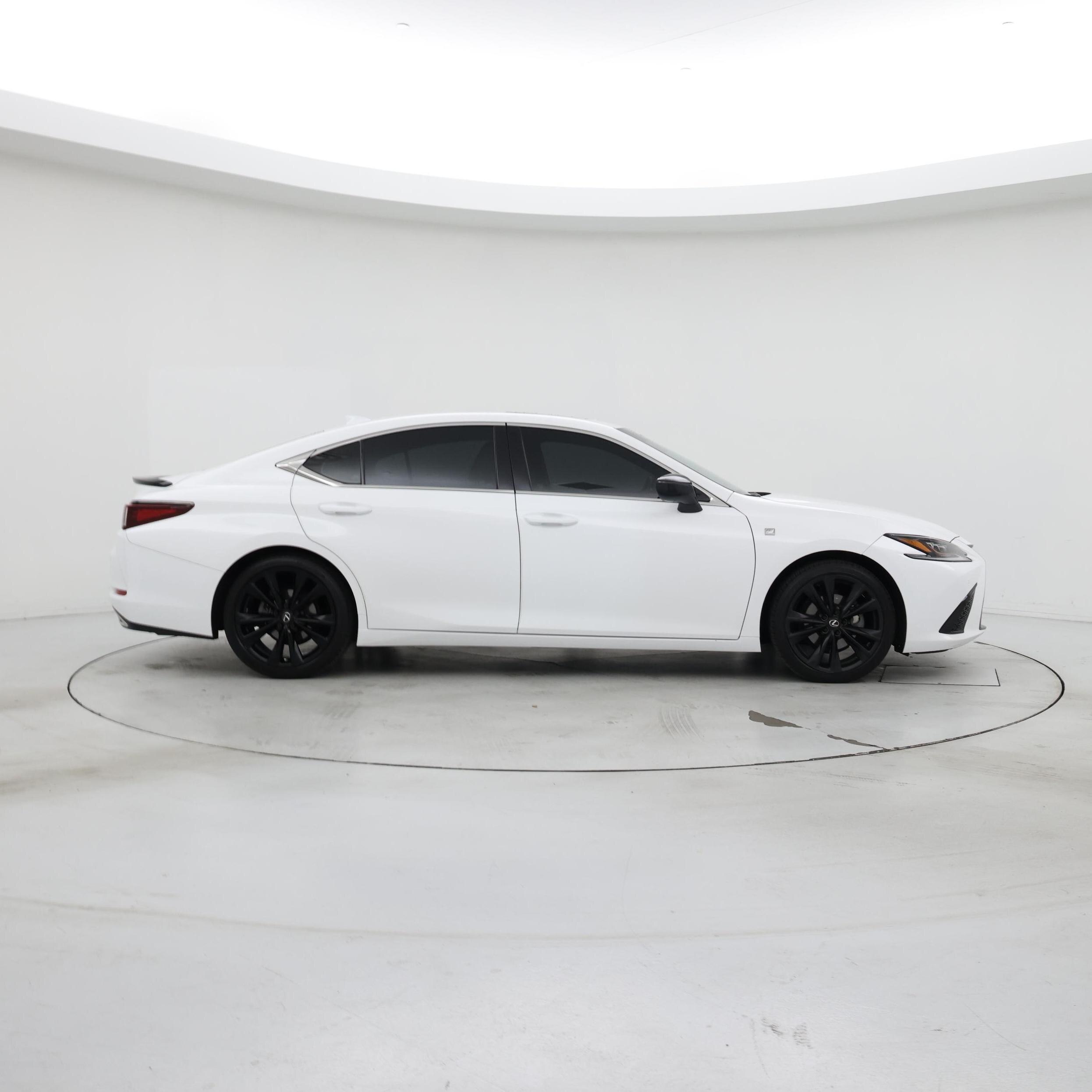 Thumbnail: 2021 Lexus ES - 7