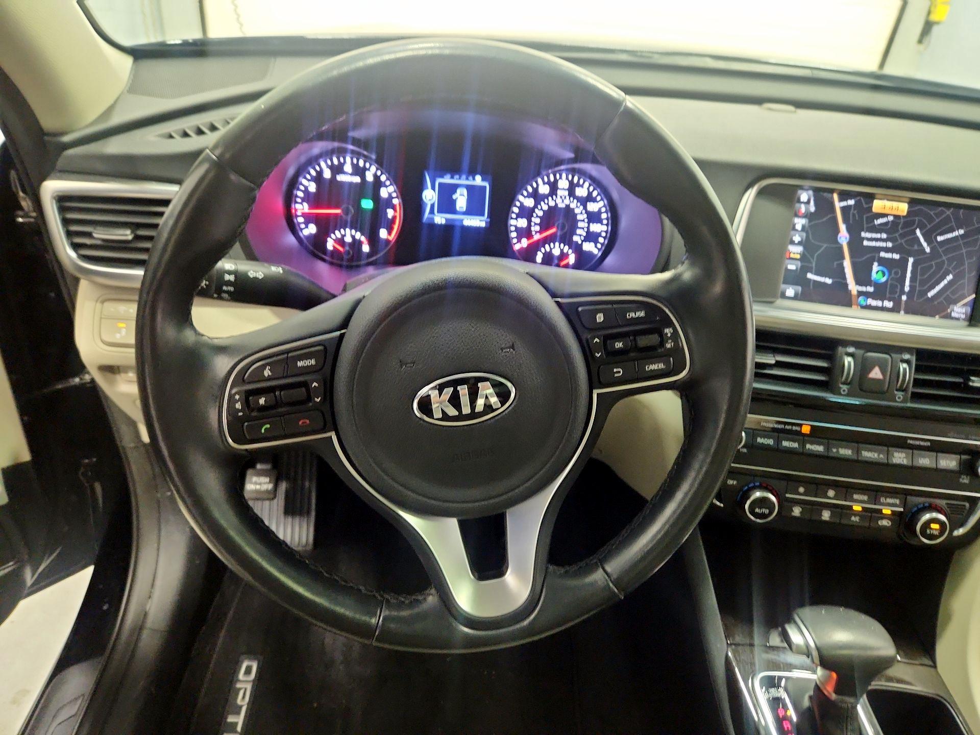 Thumbnail: 2016 Kia Optima - 10