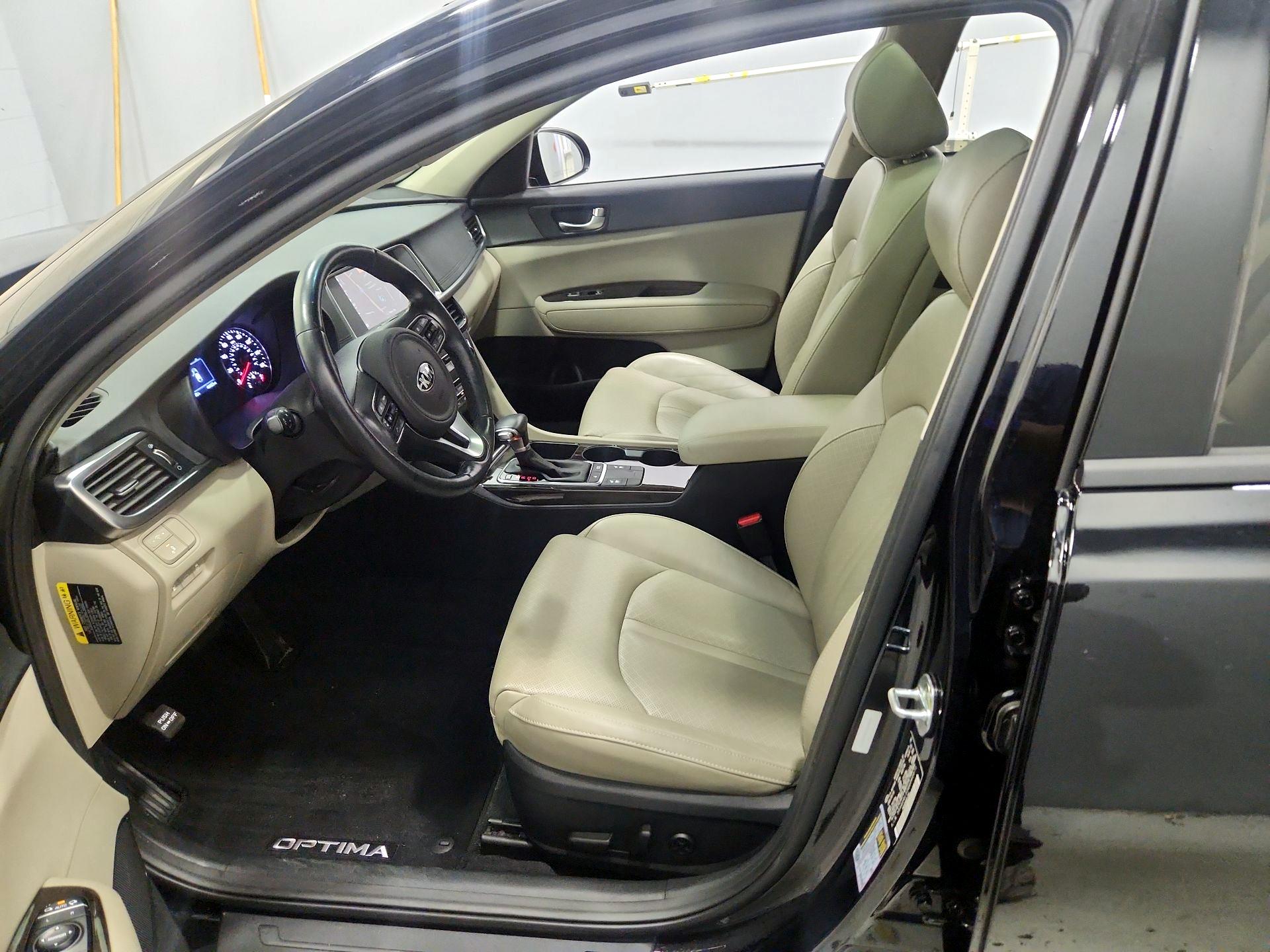 Thumbnail: 2016 Kia Optima - 11