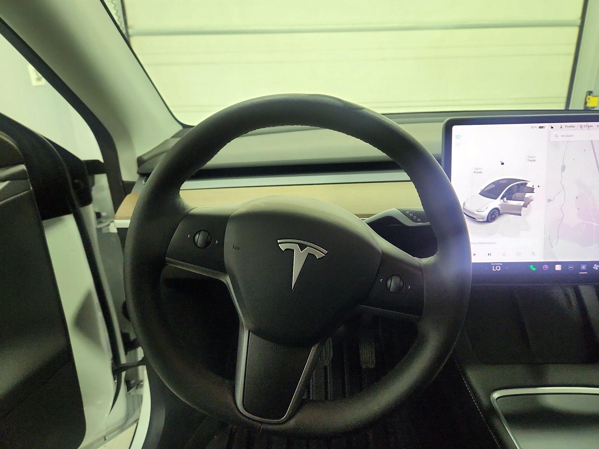 Thumbnail: 2023 Tesla Model Y - 10