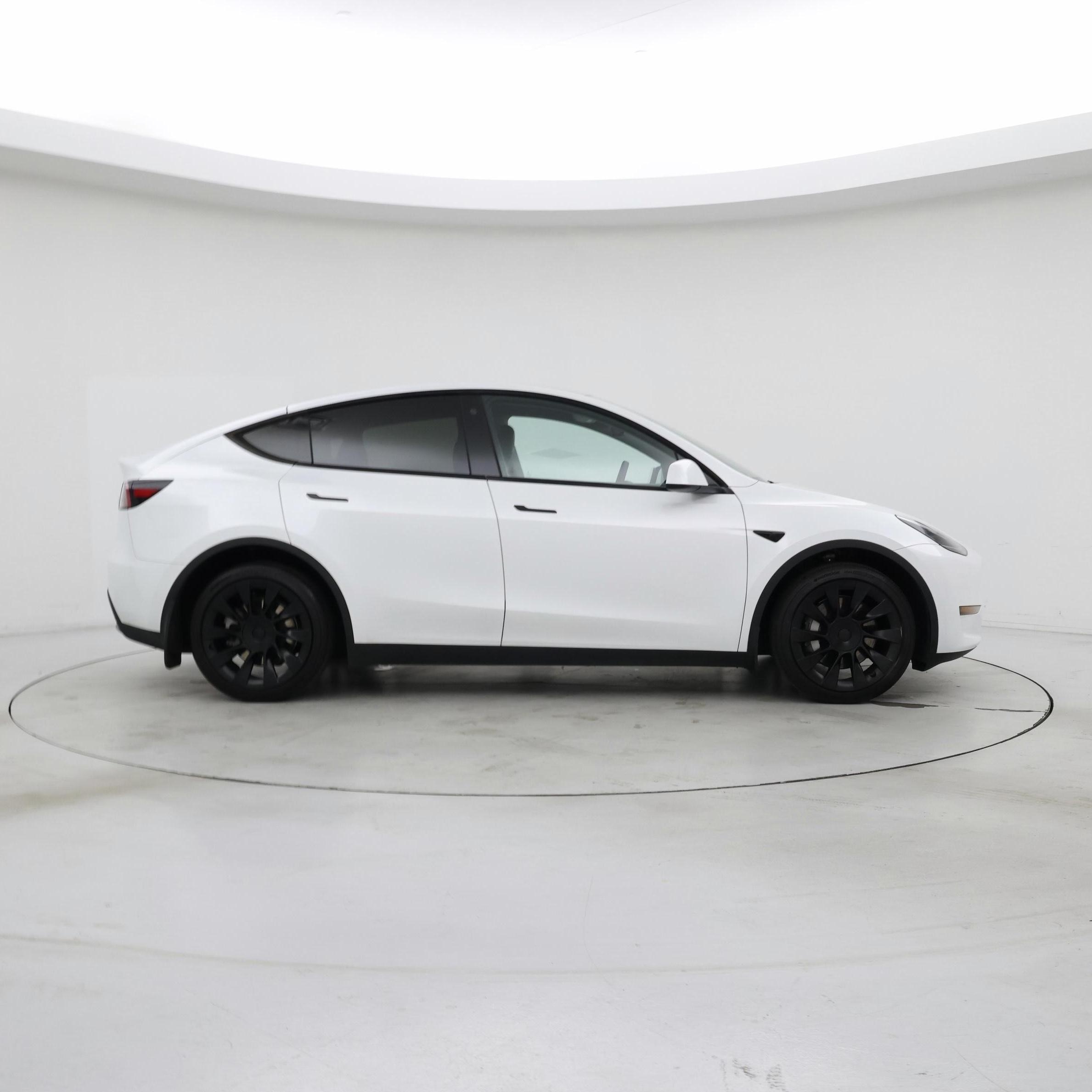 Thumbnail: 2023 Tesla Model Y - 7