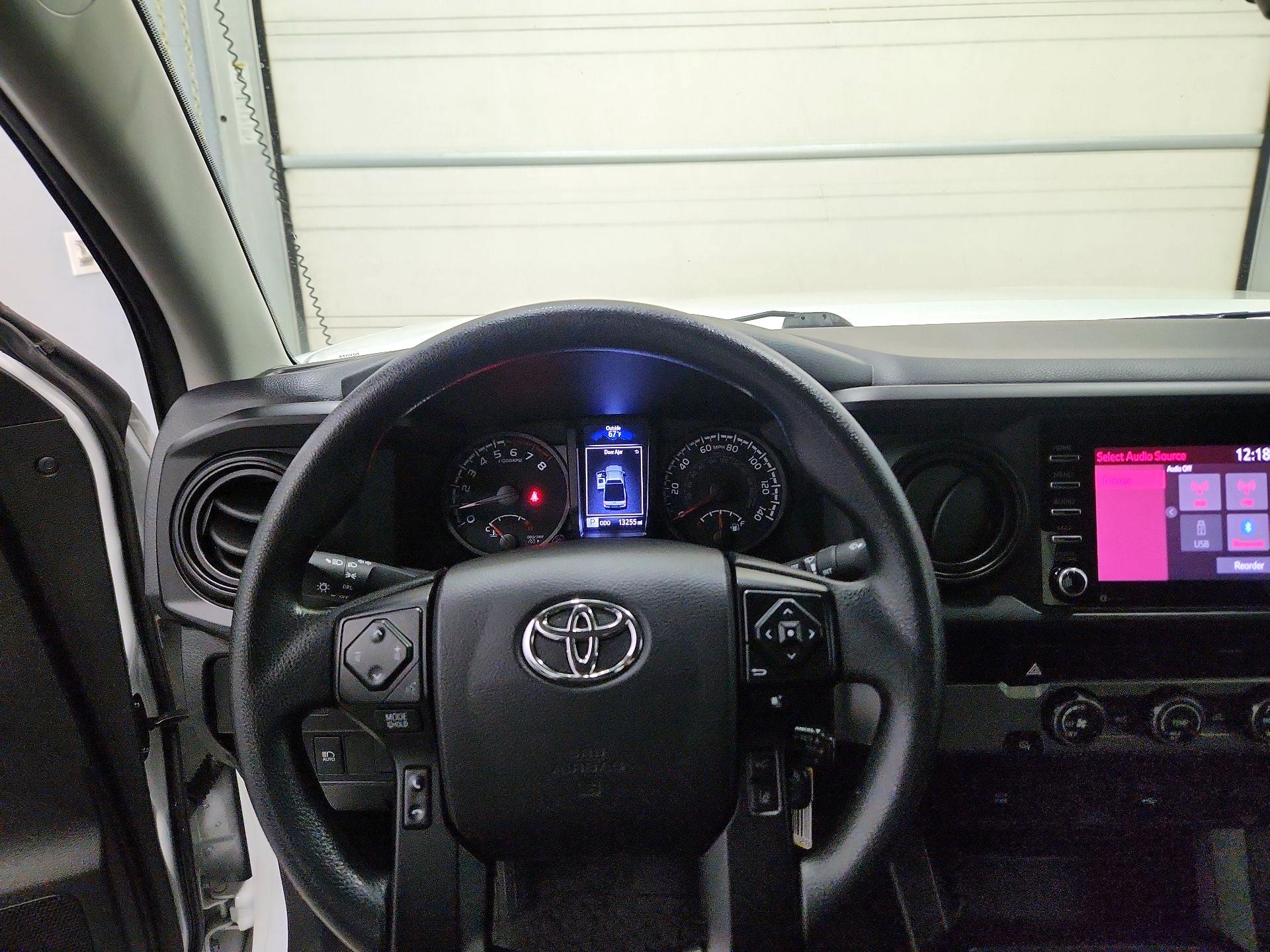 Thumbnail: 2021 Toyota Tacoma - 10