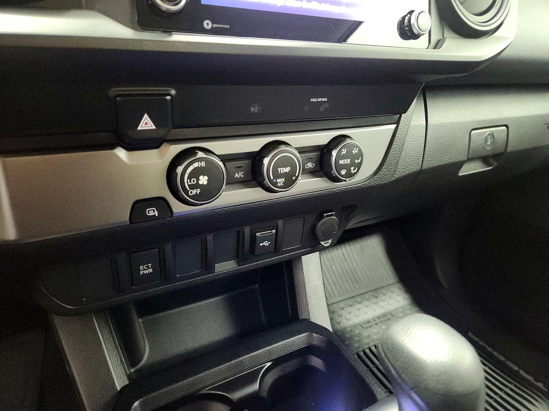 Thumbnail: 2021 Toyota Tacoma - 16